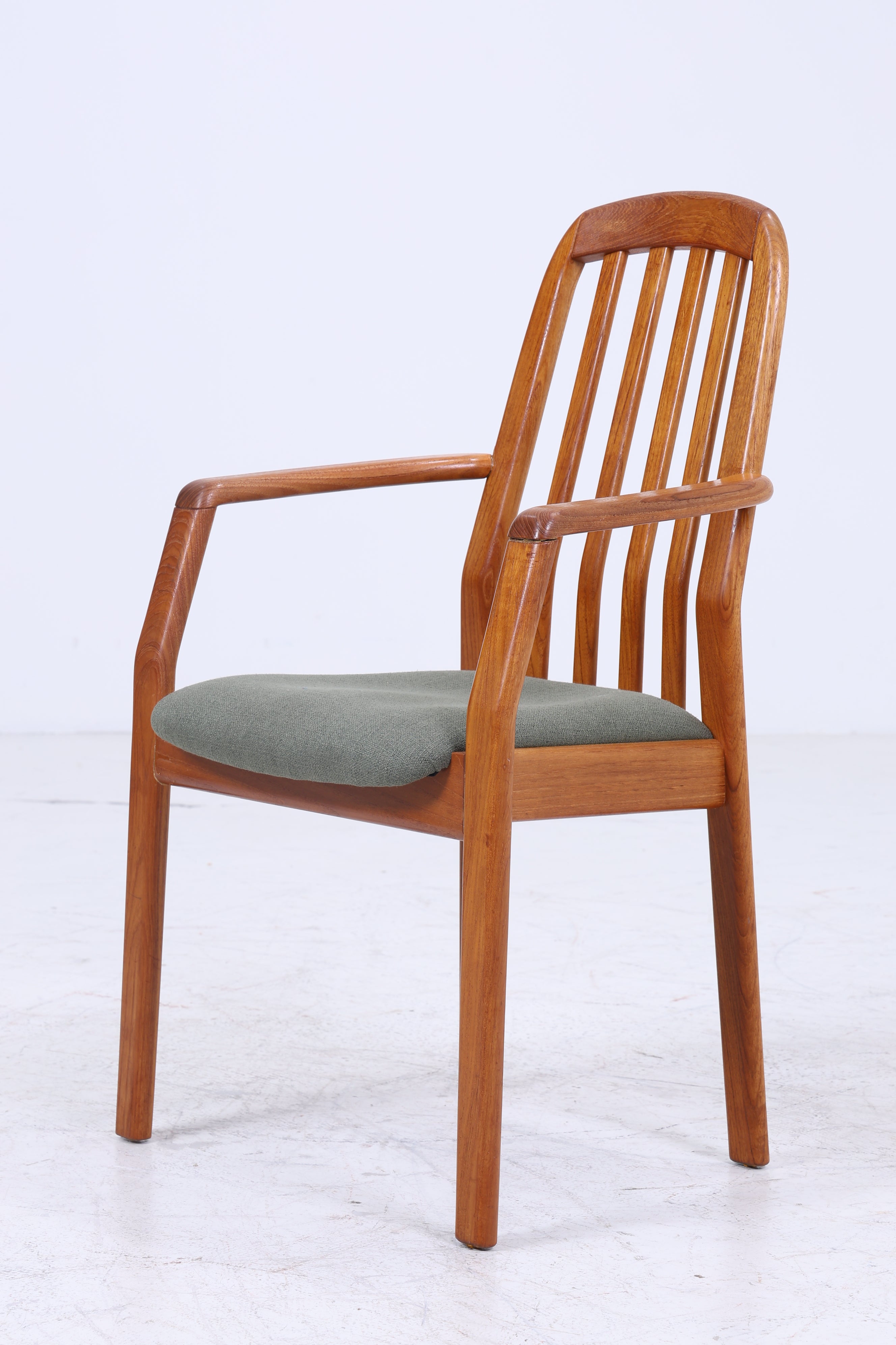 Vintage Teak Dyrlund Stuhl aus den 60ern| Mid Century Armlehnenstuhl 70er Jahre | Retro Küchenstuhl