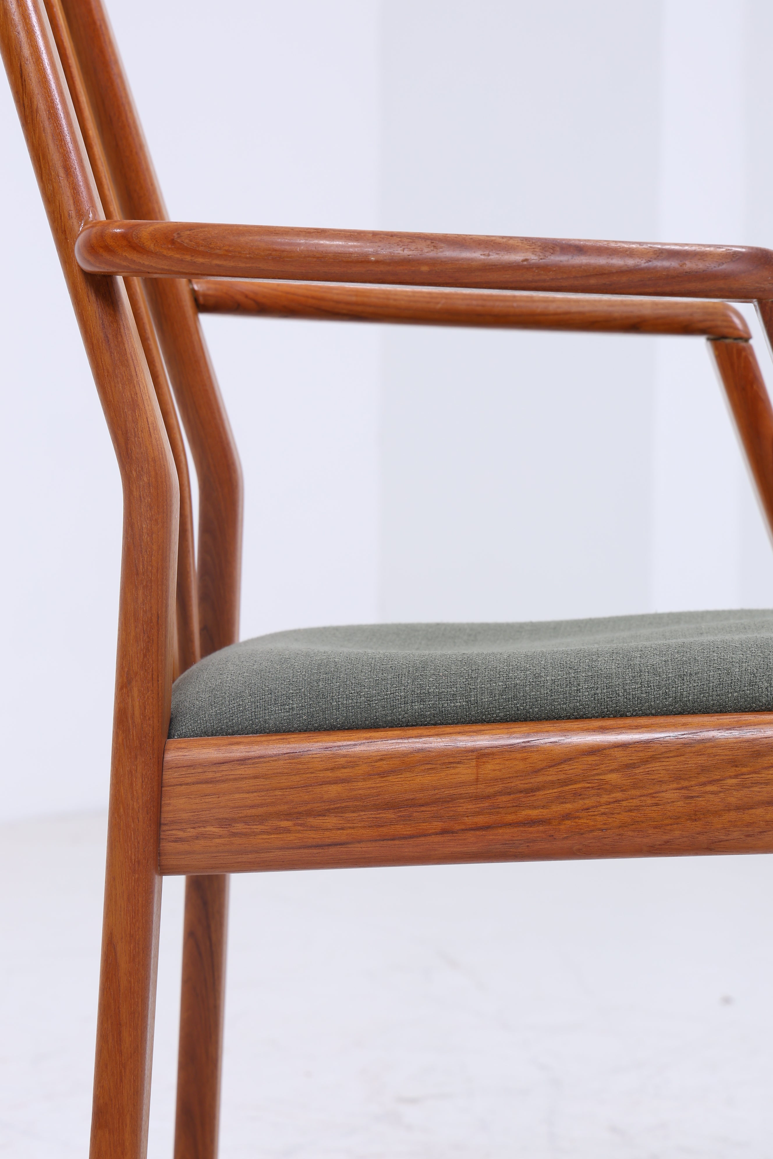 Vintage Teak Dyrlund Stuhl aus den 60ern| Mid Century Armlehnenstuhl 70er Jahre | Retro Küchenstuhl