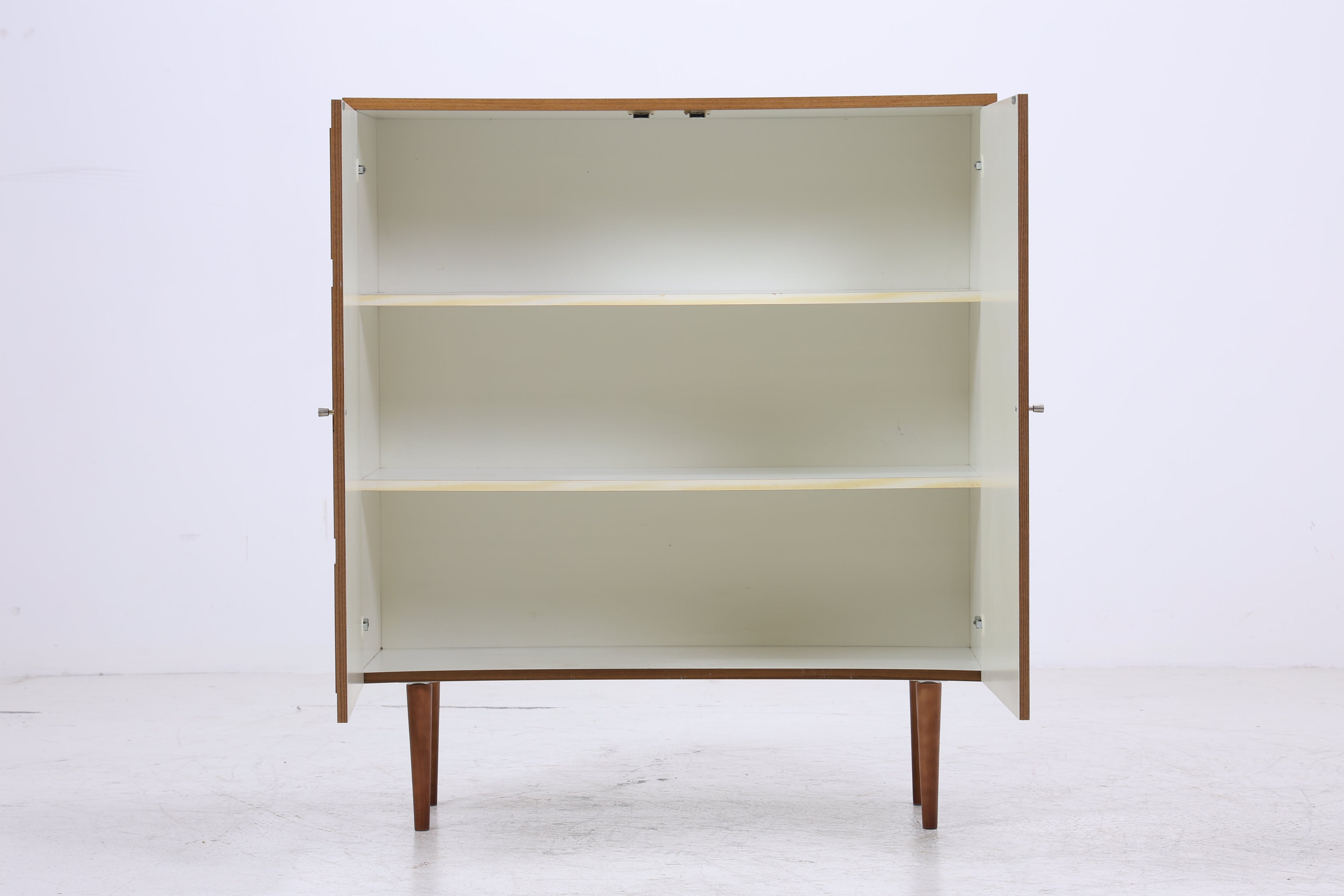 Vintage Wäscheschrank | Mid Century Schrank | 60er Jahre