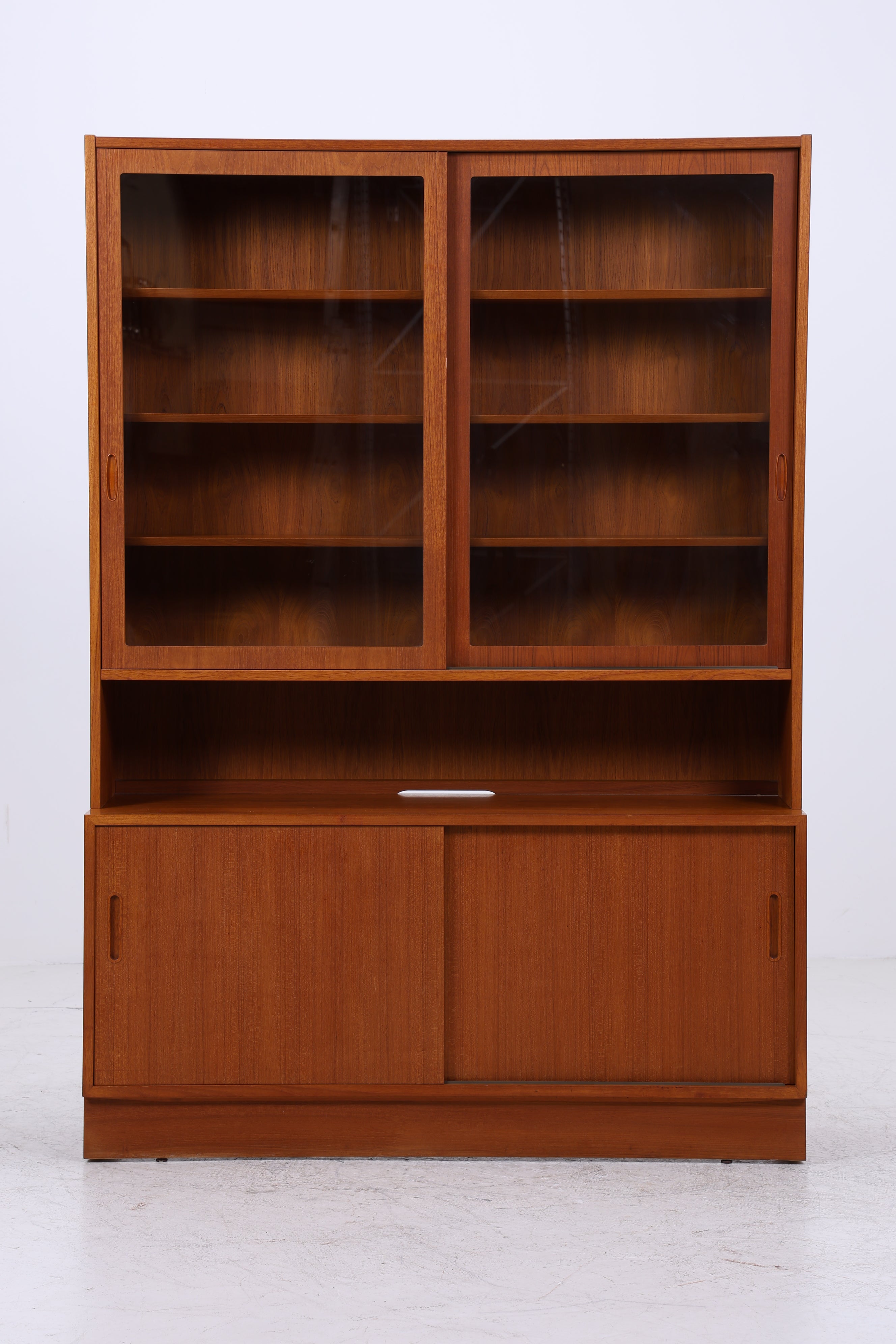 Vintage Teak Schrank von Poul Hundevad | Danish Design | Mid Century Vitrine