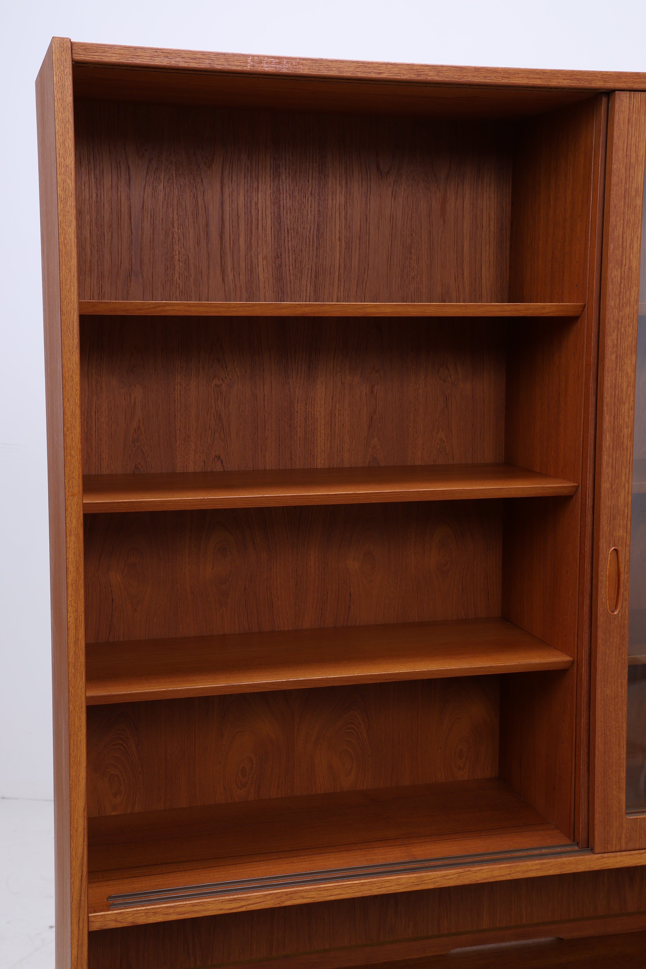 Vintage Teak Schrank von Poul Hundevad | Danish Design | Mid Century Vitrine