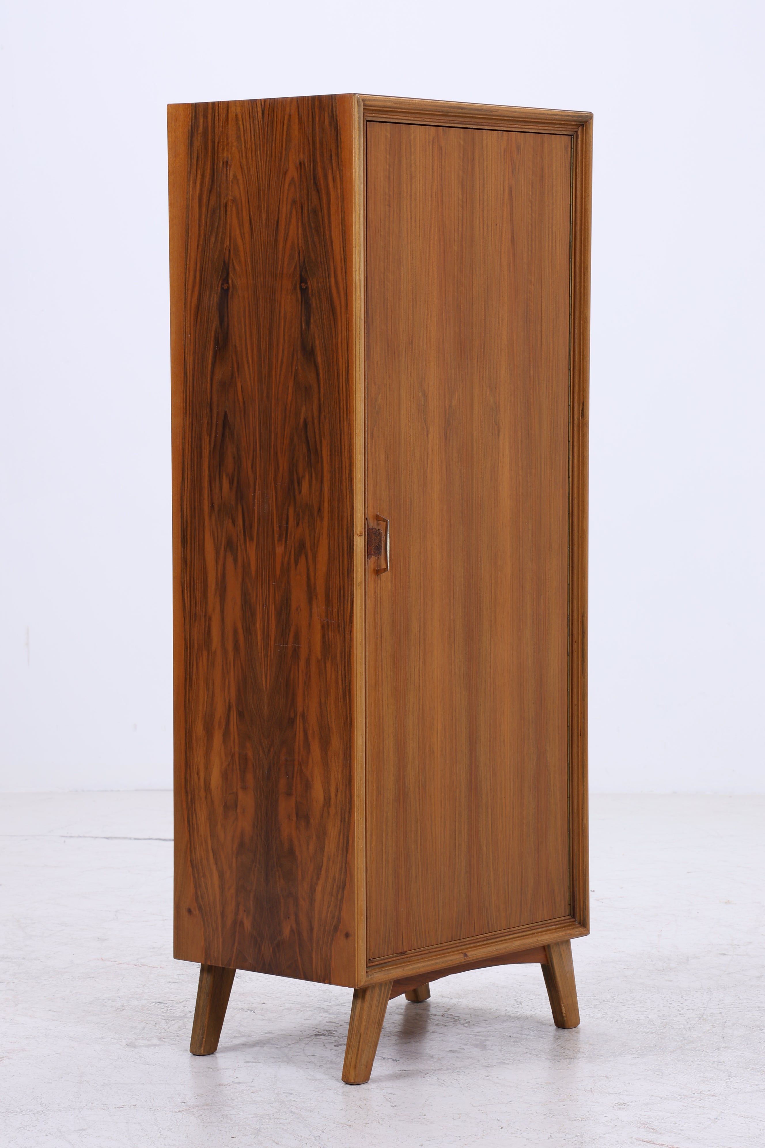 Vintage Wäscheschrank | Mid Century Schrank | 50er 60er Jahre