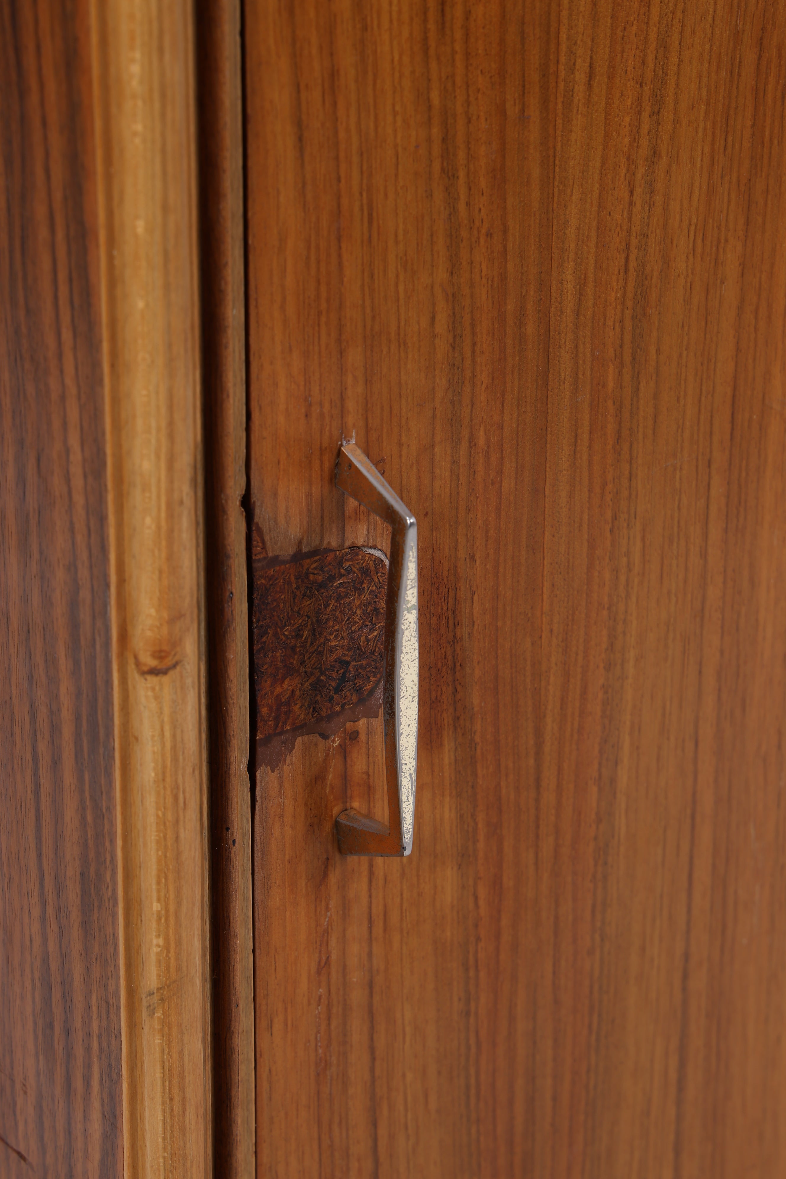 Vintage Wäscheschrank | Mid Century Schrank | 50er 60er Jahre