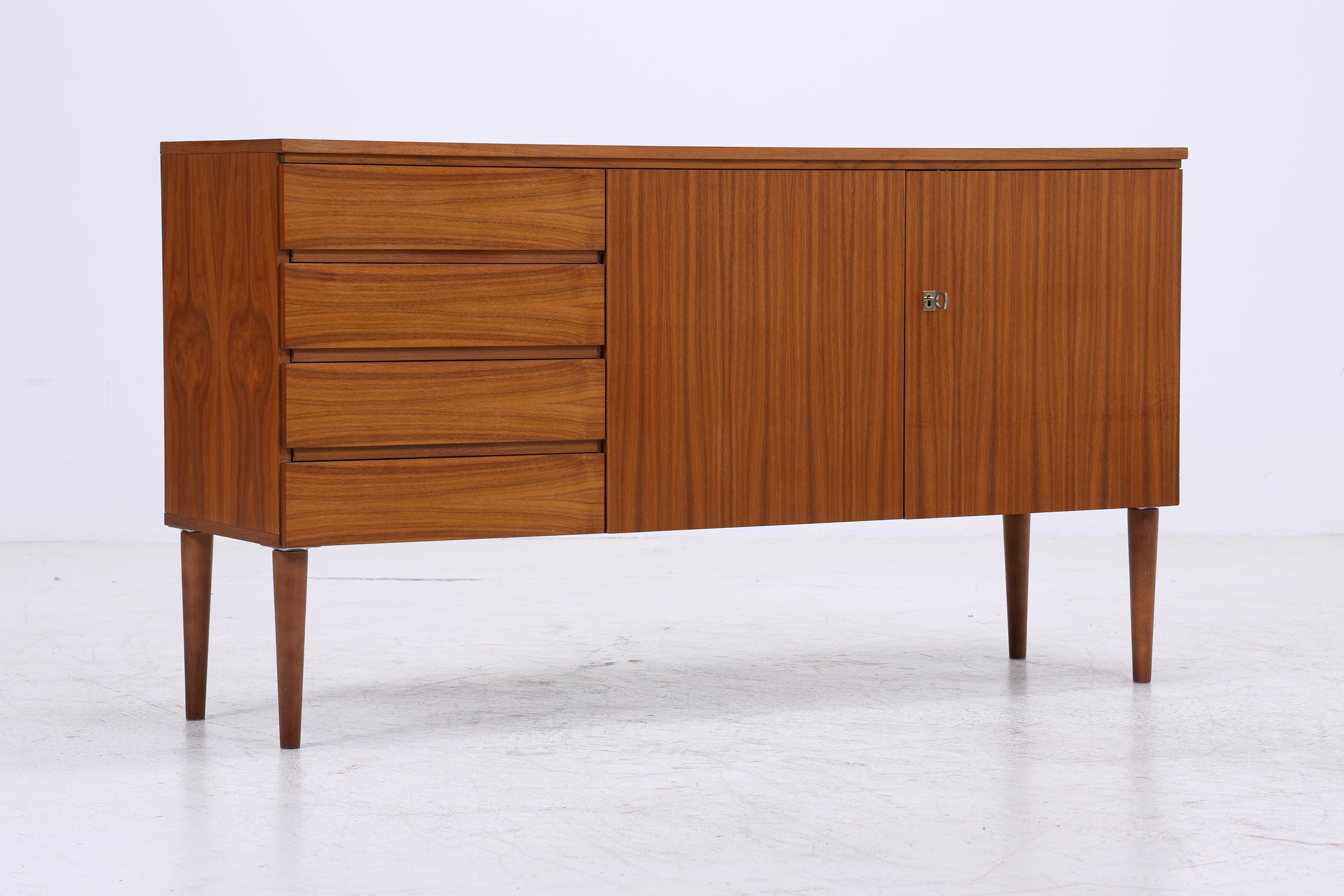 Vintage Nussbaum Sideboard | Mid Century Anrichte| 60er Jahre