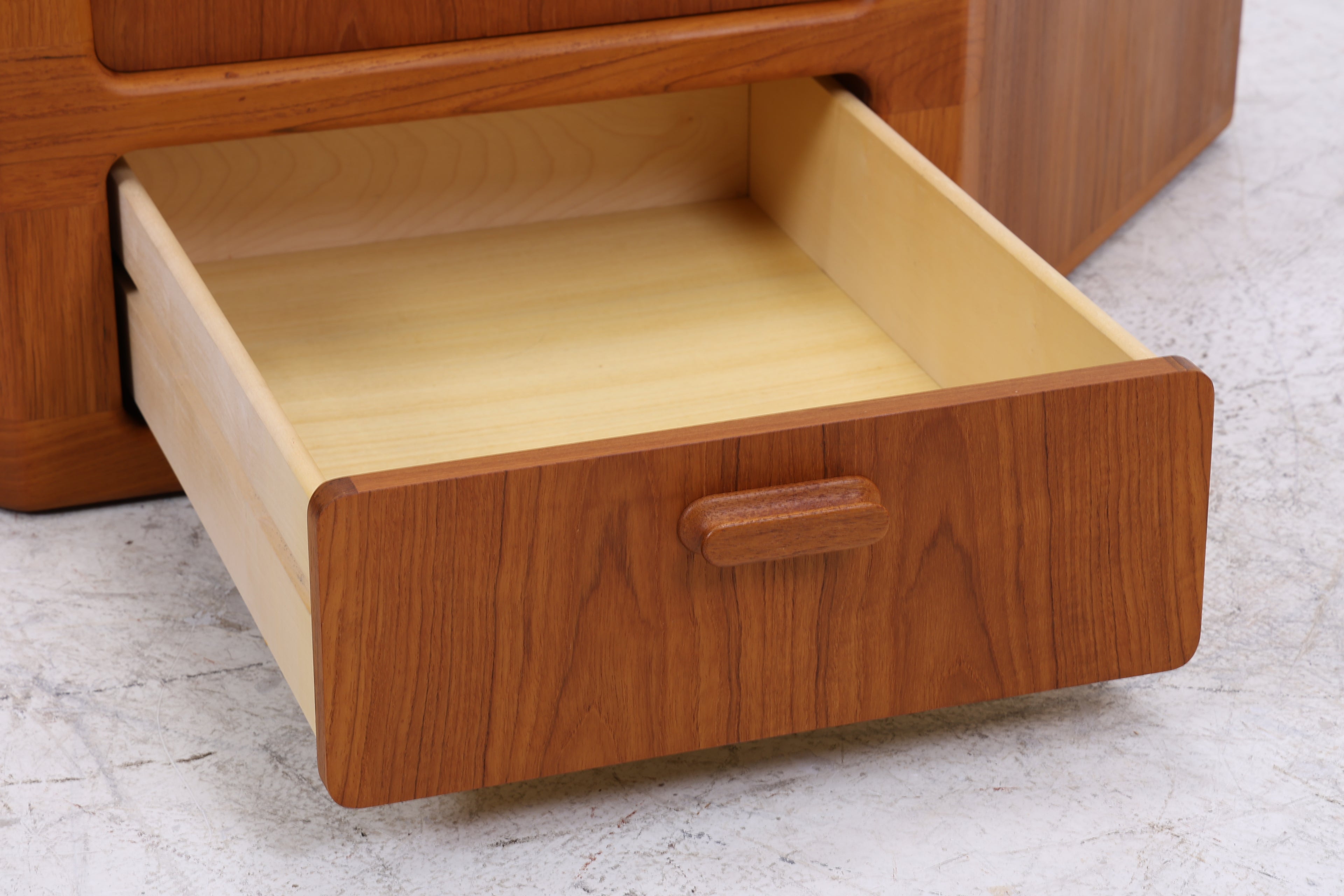 Vintage Dyrlund Teak Eckkommode | Danish Design | Mid Century Kommode