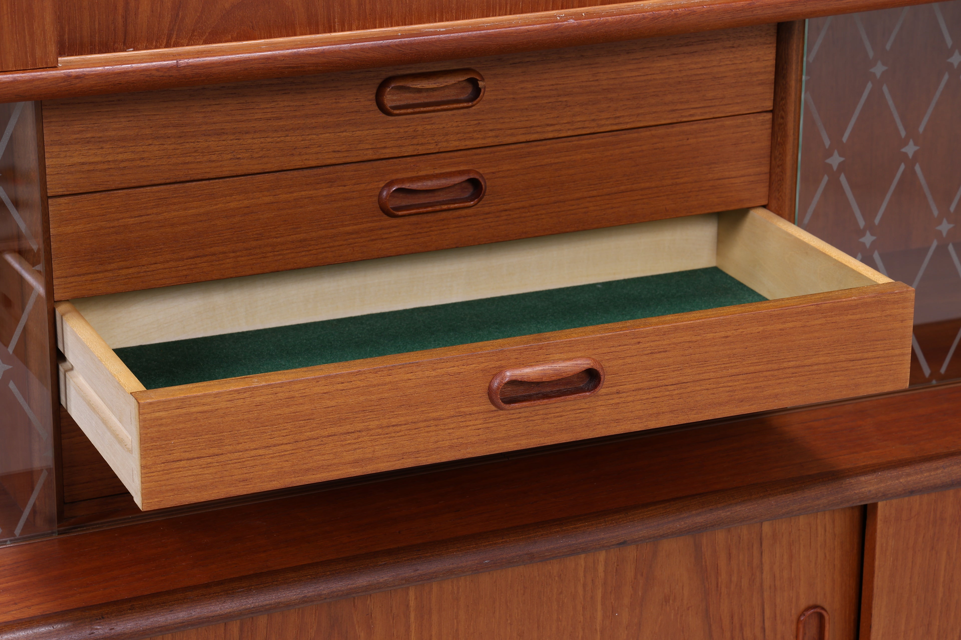 Dänisches Highboard aus Teakholz von Poul M. Jessen, Viby Denmark – Mid Century Danish Design 1960s Vintage Sideboard