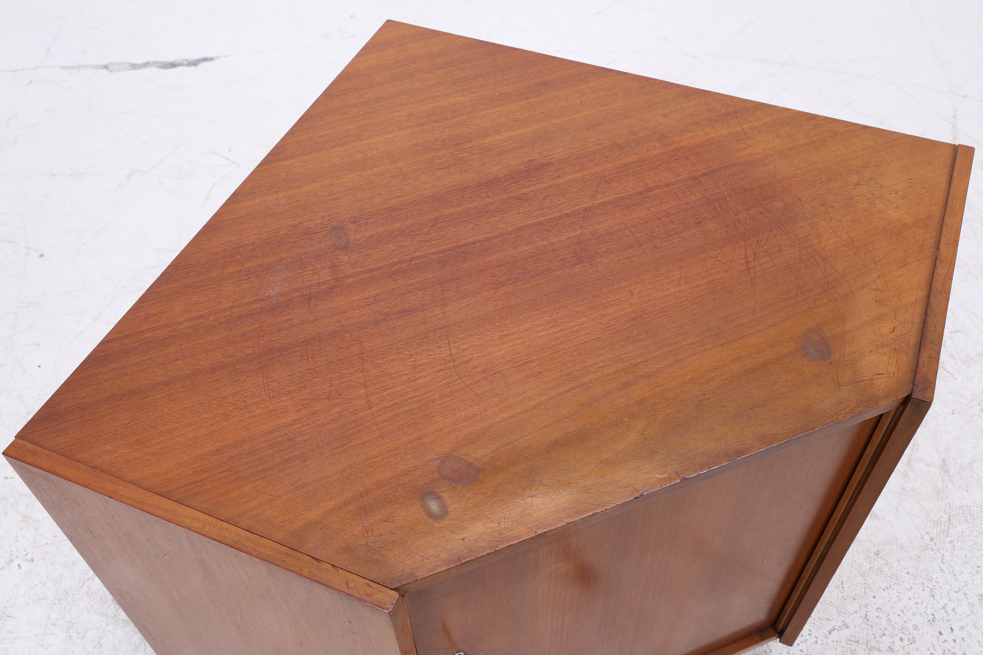 Vintage Eckkommode | Mid Century Eckschrank | 1960er Jahre