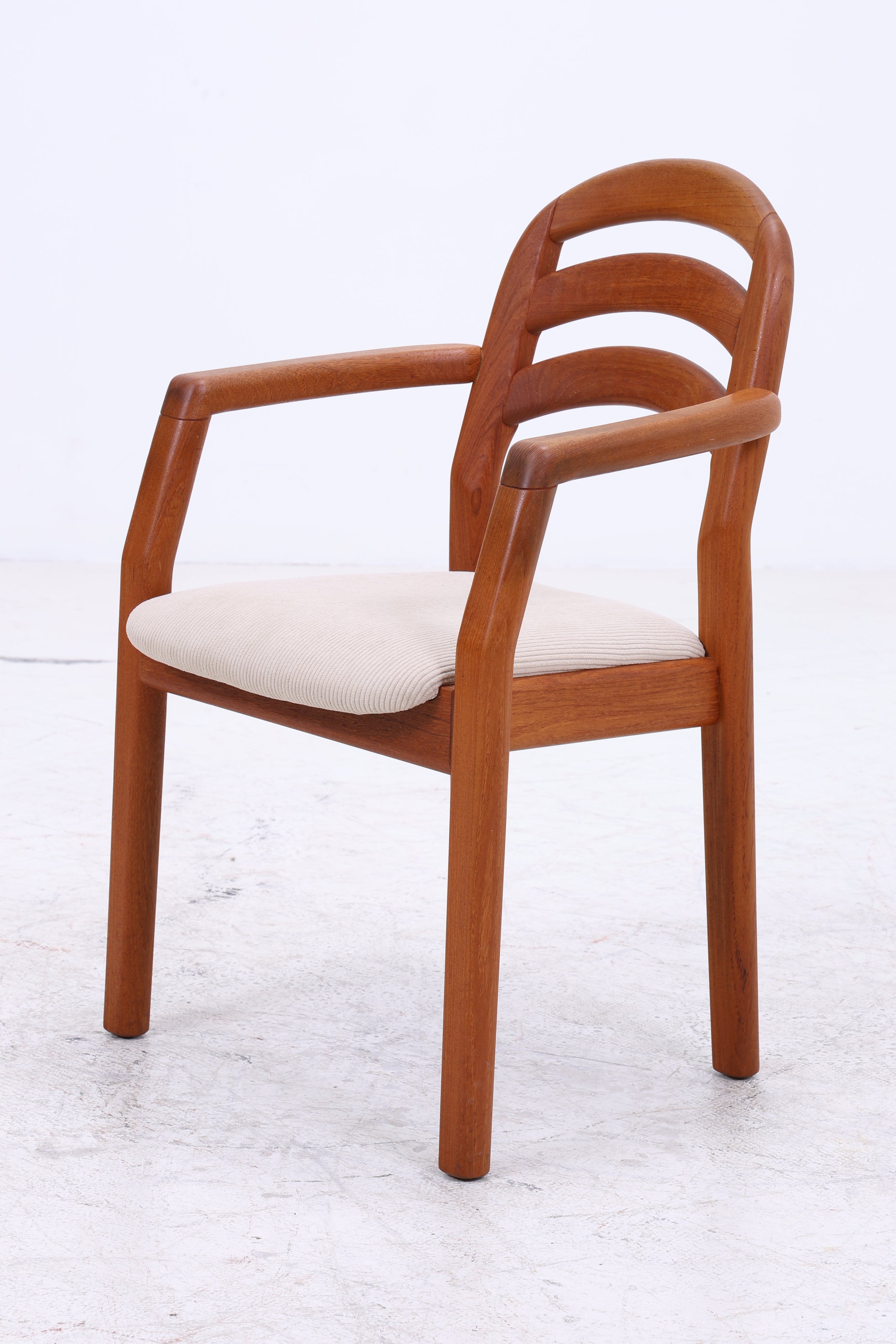 Dyrlund 1591A Armlehnstuhl | Teak Stuhl | Danish Design