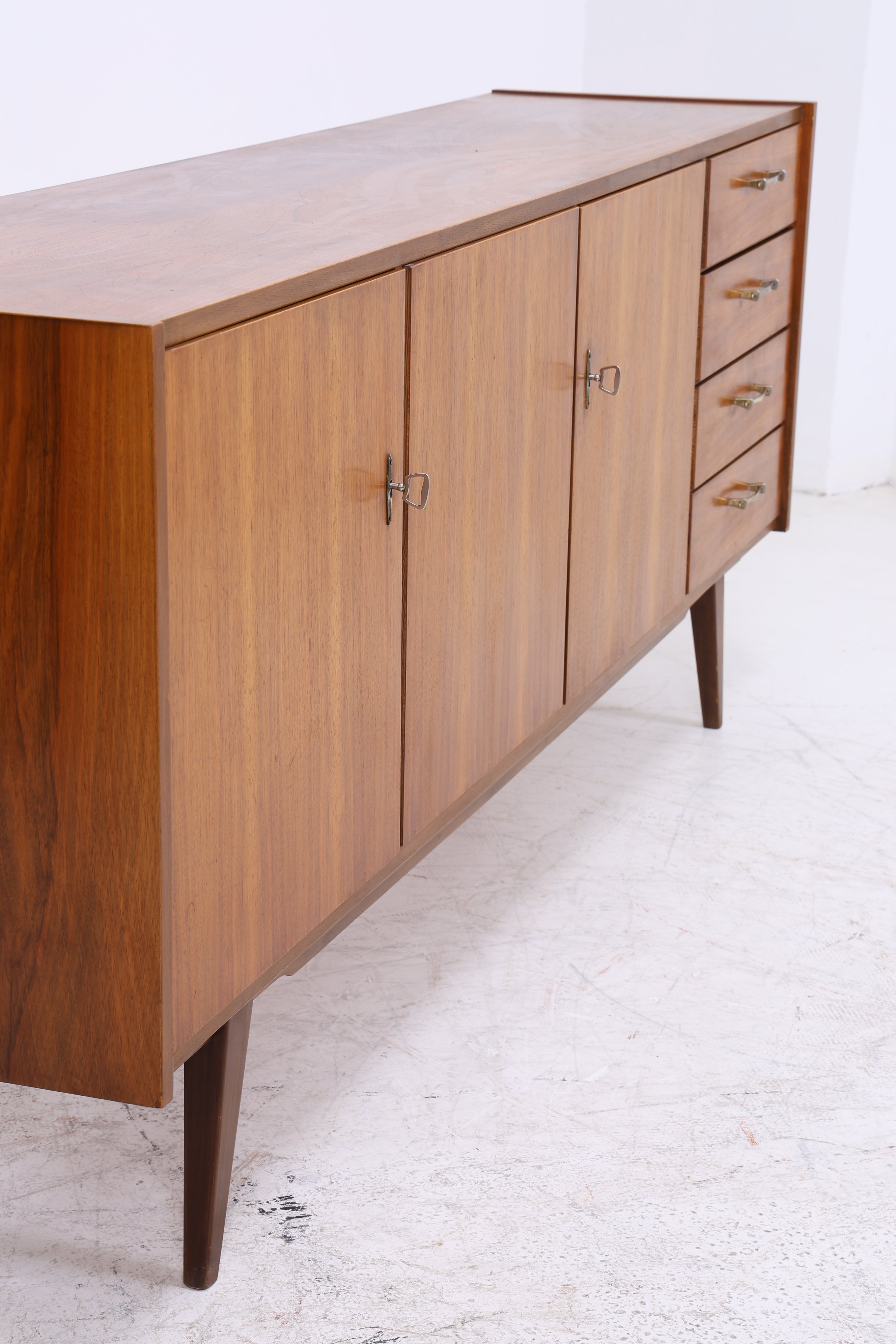 Vintage Nussbaum Sideboard | Mid Century Anrichte | 60er Jahre