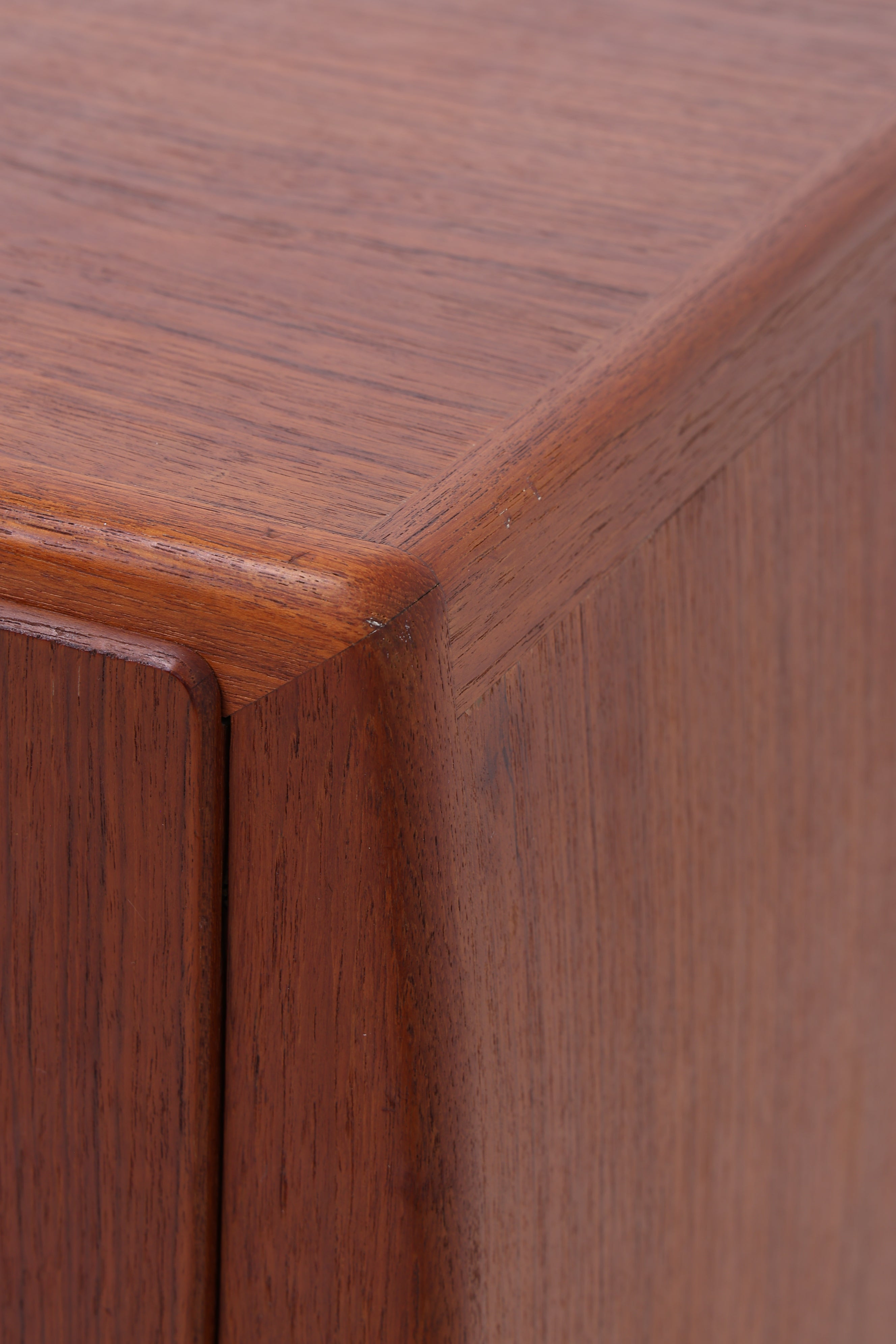 Johannes Andersen Modell 19 | Teak Sideboard | Danish Design