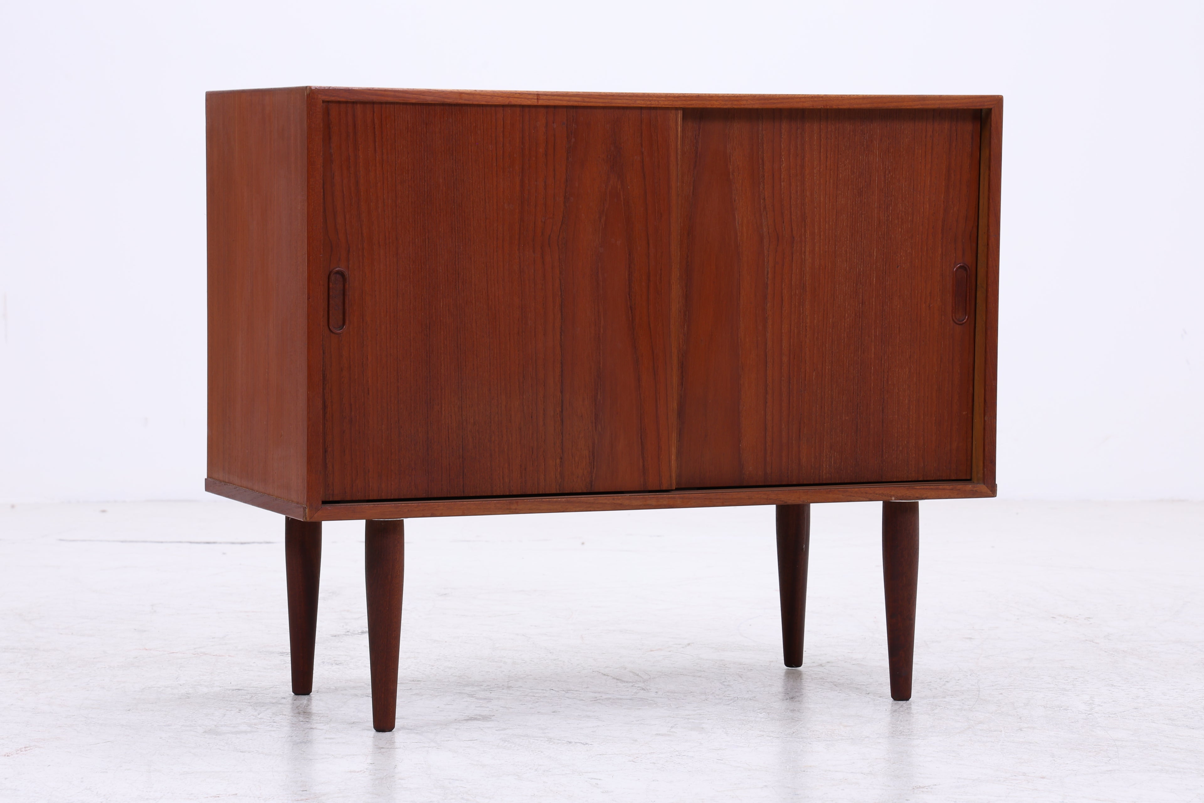 Vintage Teak Kommode | Mid Century | Schiebetüren | 60er Jahre