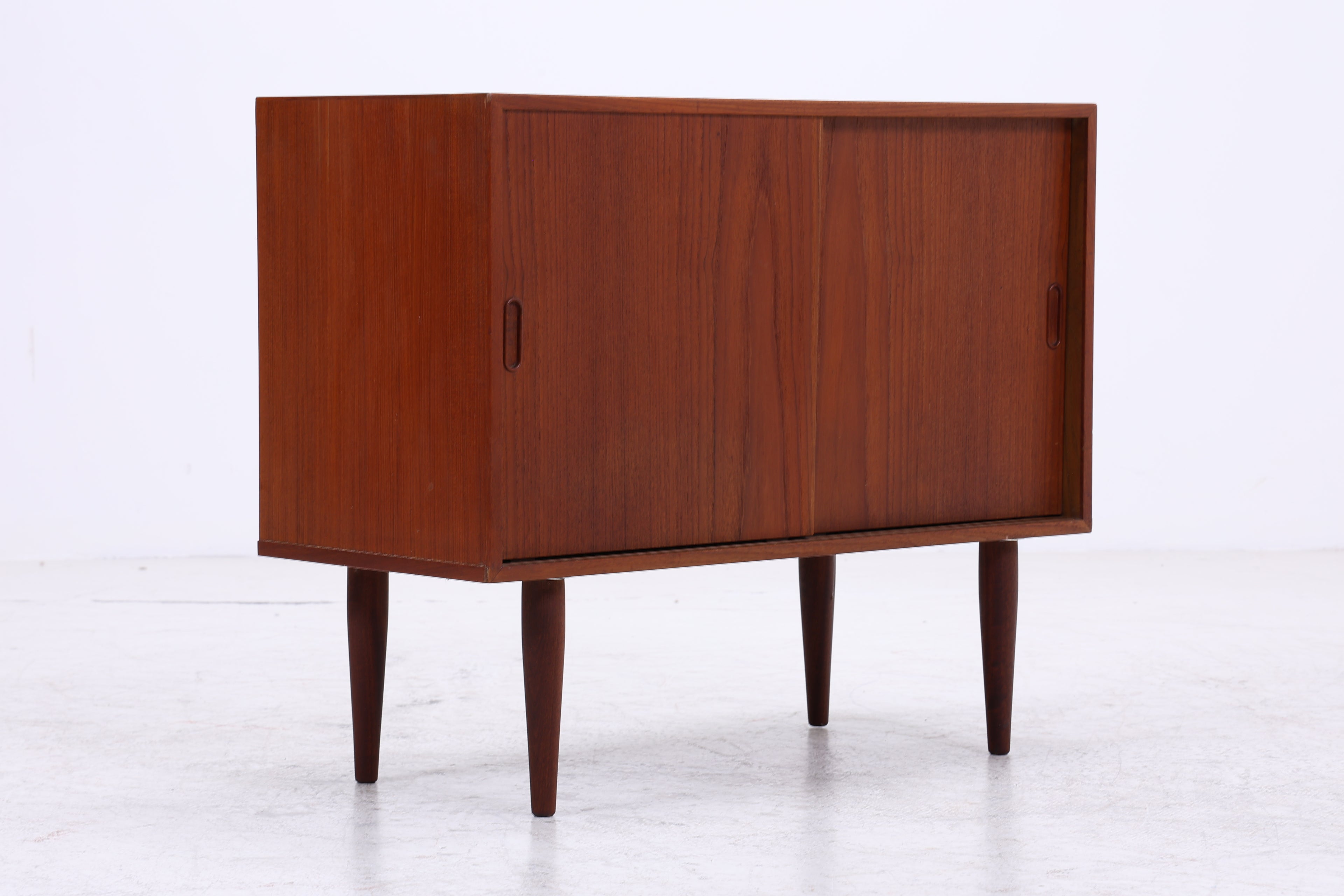 Vintage Teak Kommode | Mid Century | Schiebetüren | 60er Jahre
