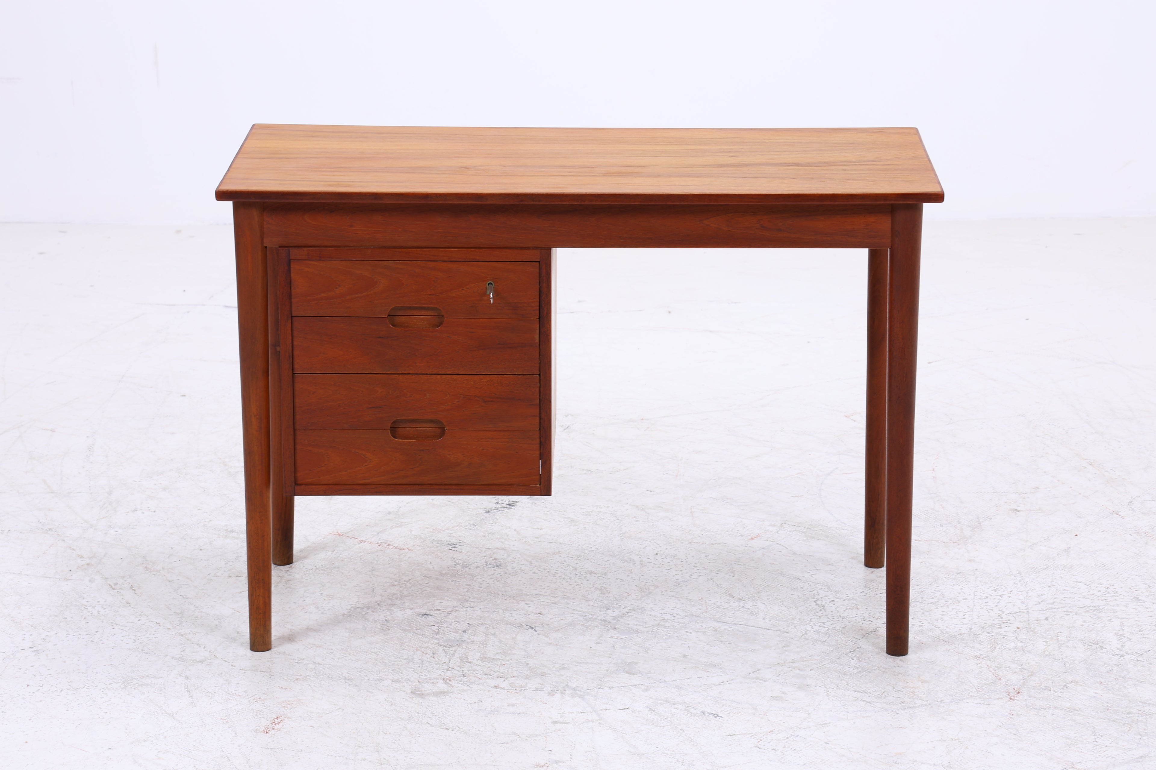 Vintage Teak Schreibtisch | Danish Design | Mid Century