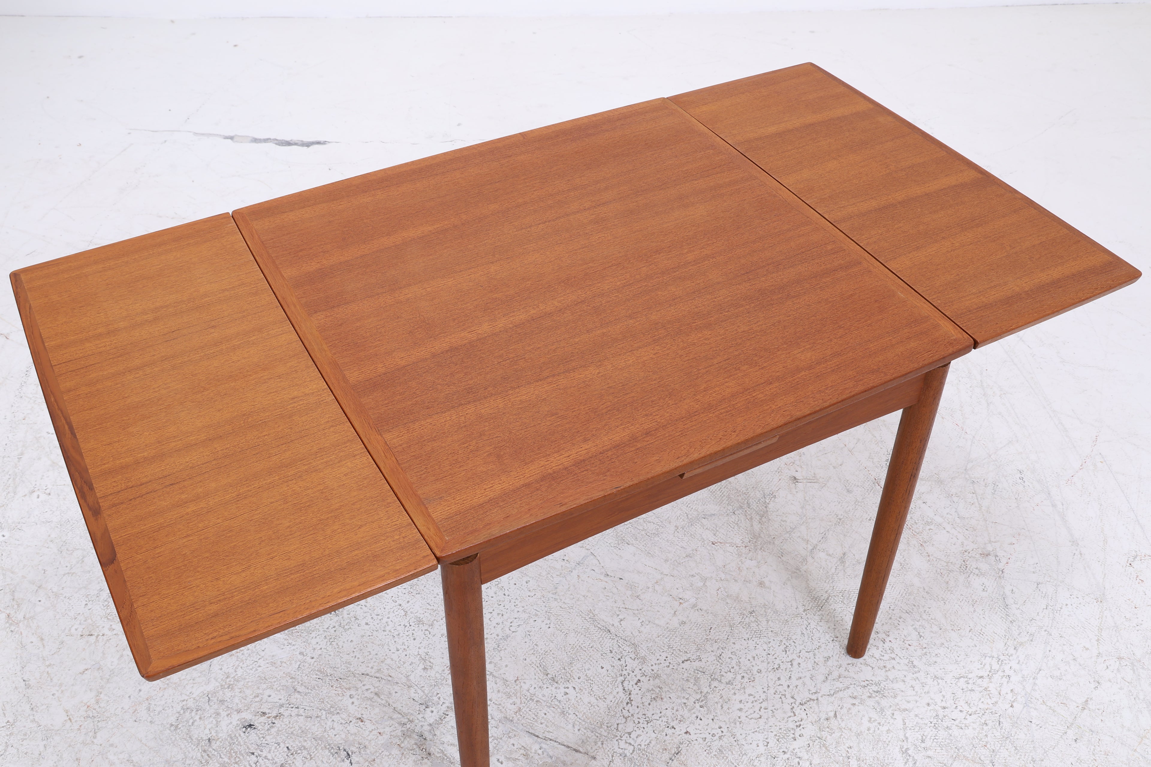 Poul Hundevad Teak Esstisch | Hundevad & Co. | Danish Design