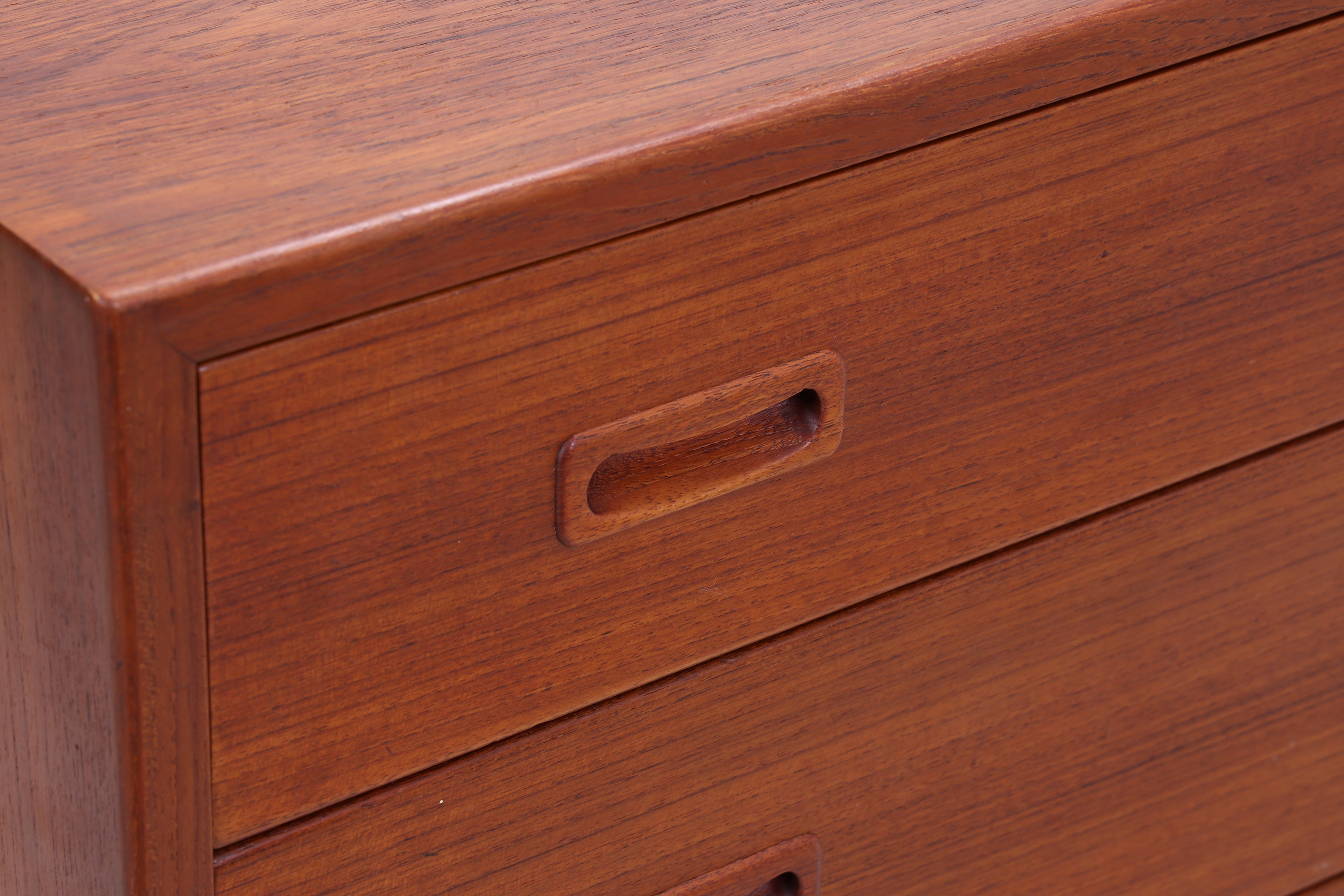 Vintage Teak Tallboy | Mid Century Kommode | 7 Schubladen