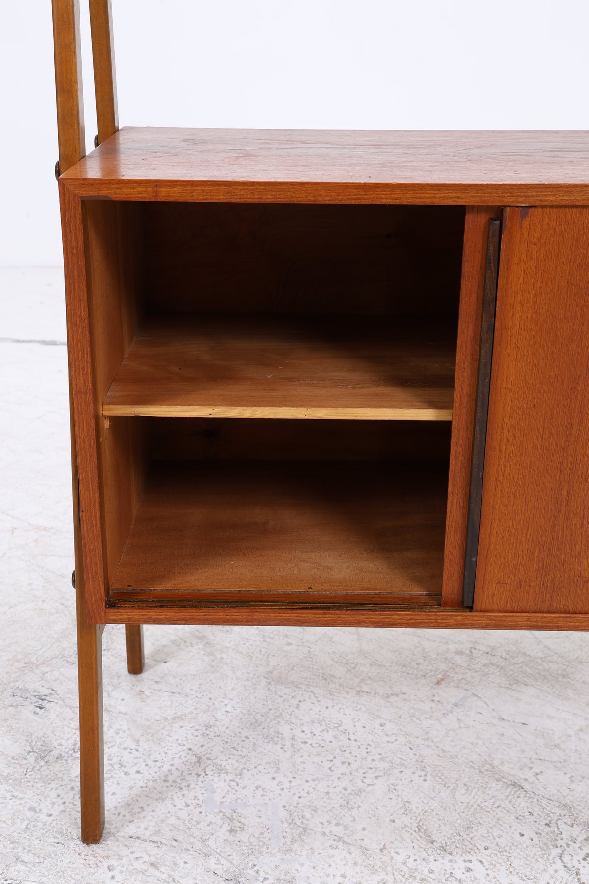 Vintage Teak Regal | Mid Century | 2 Schiebetüren | 3 Regalböden