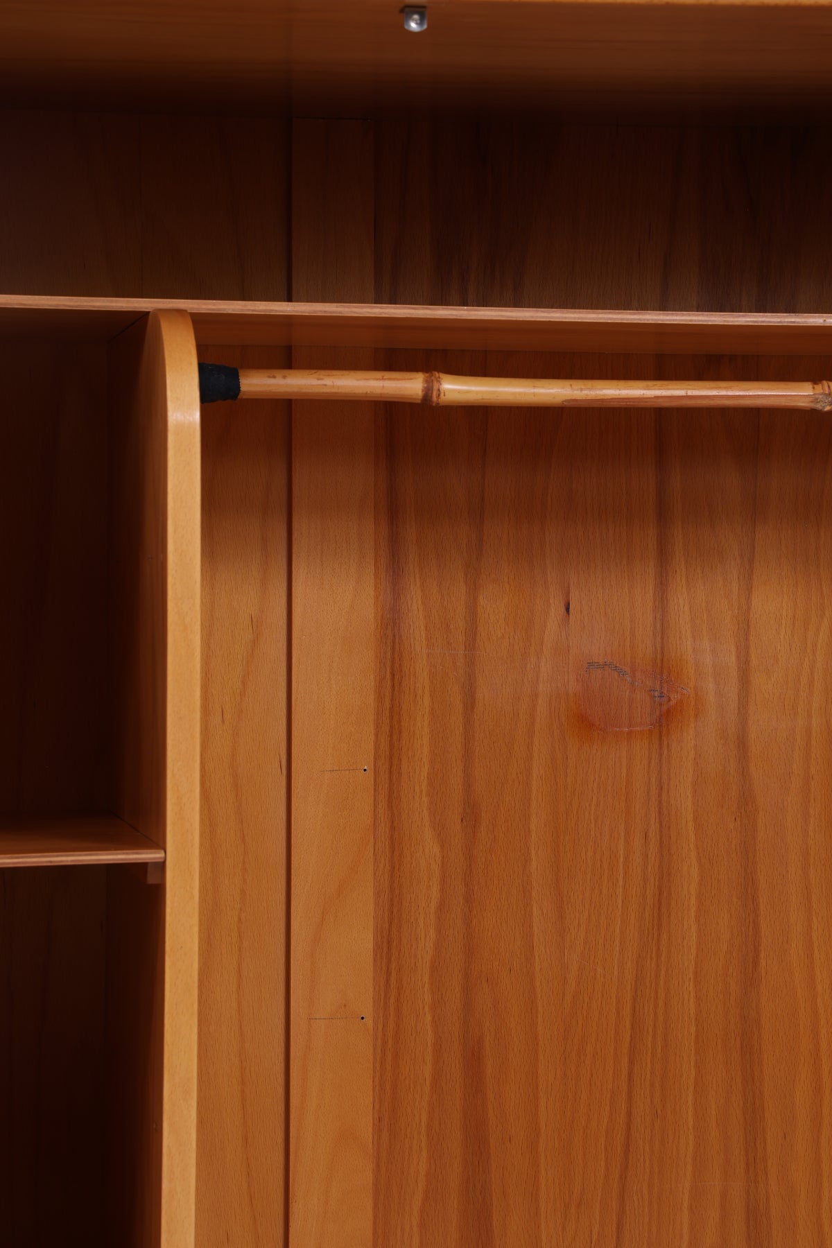 Vintage Kleiderschrank | 2 Türen | Mid Century | Garderobenschrank