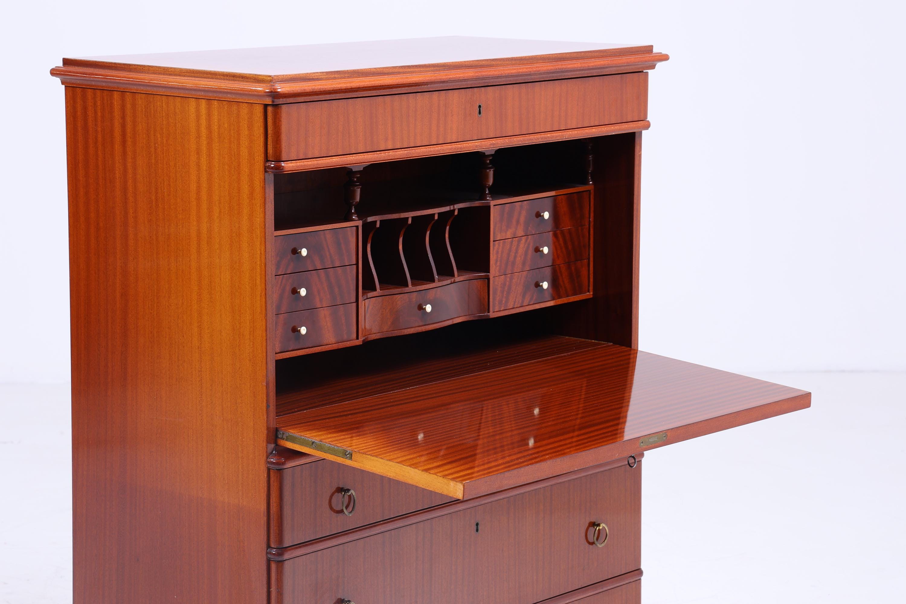 Vintage Sekretär aus Schweden | 1940er Schreibtisch Schrank | Mahagoni Highboard mit Messinggriffen | Nordic Design Retro Möbel | Holz Sekretär