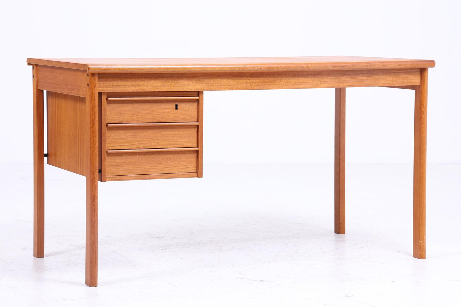 Teak Schreibtisch designed by Peter Lovig Nielsen | Mid Century Schubladen Vintage Arbeitstisch Bürotisch Tisch Retro Holz
