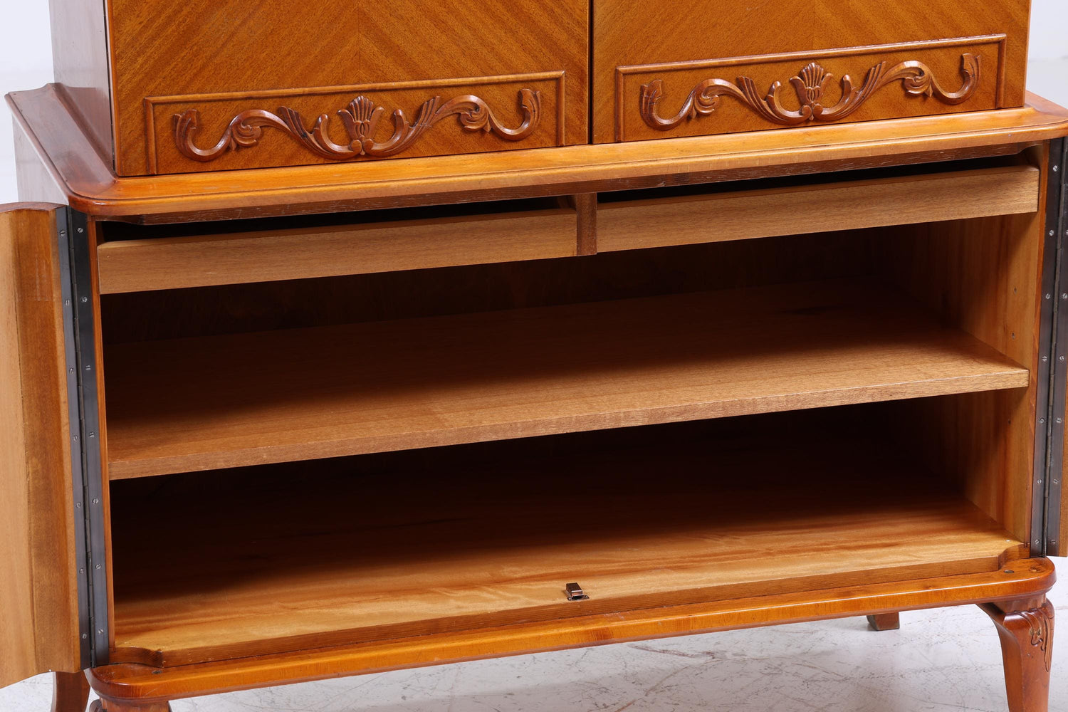 Wunderschöner Vintage Fächerschrank 60er Jahre | Mid Century Schrank | Retro Holz  Aufbewahrung