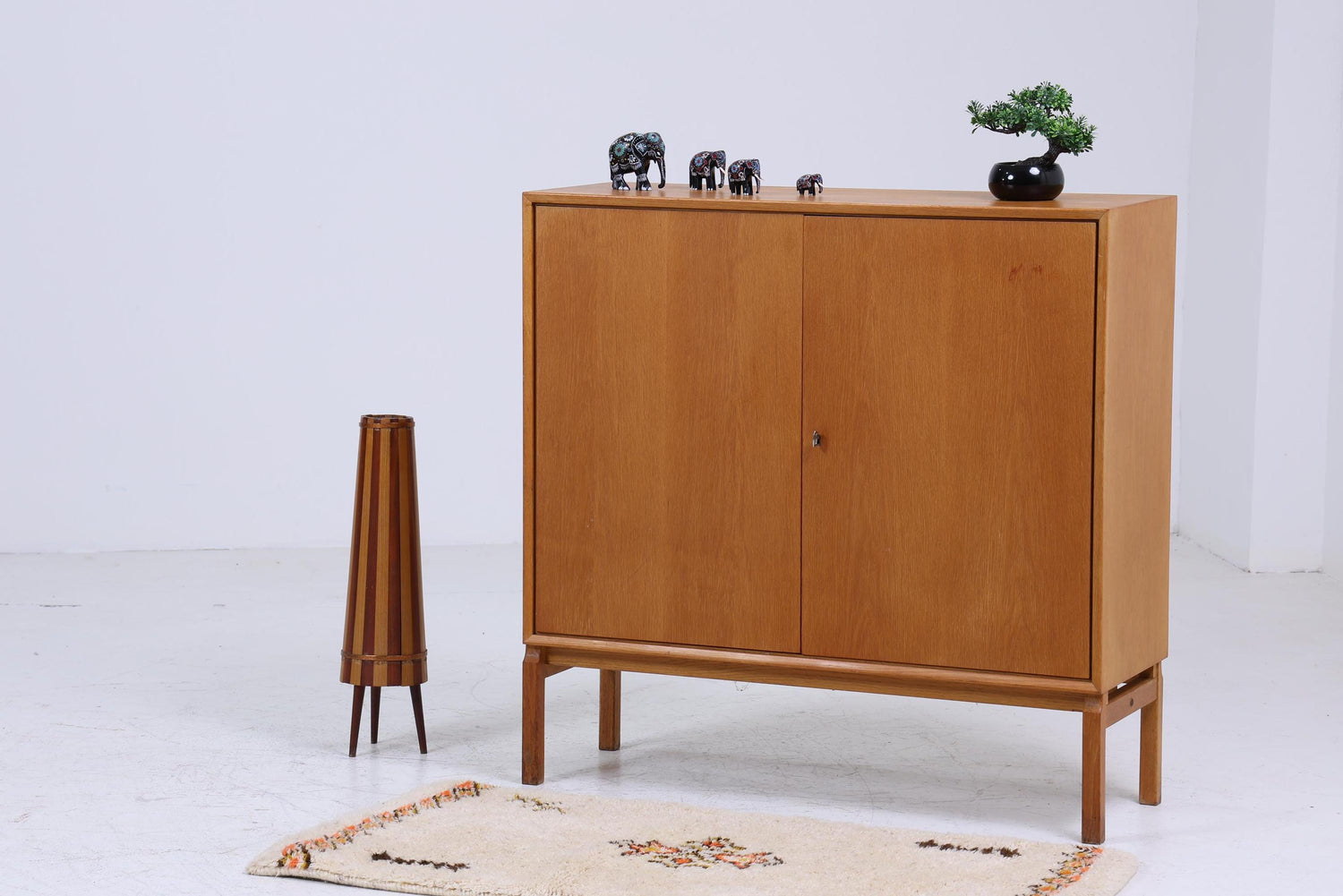 Hohe Vintage Kommode 60er Jahre | Mid Century Schubladen Schrank | Retro Holz Aufbewahrung