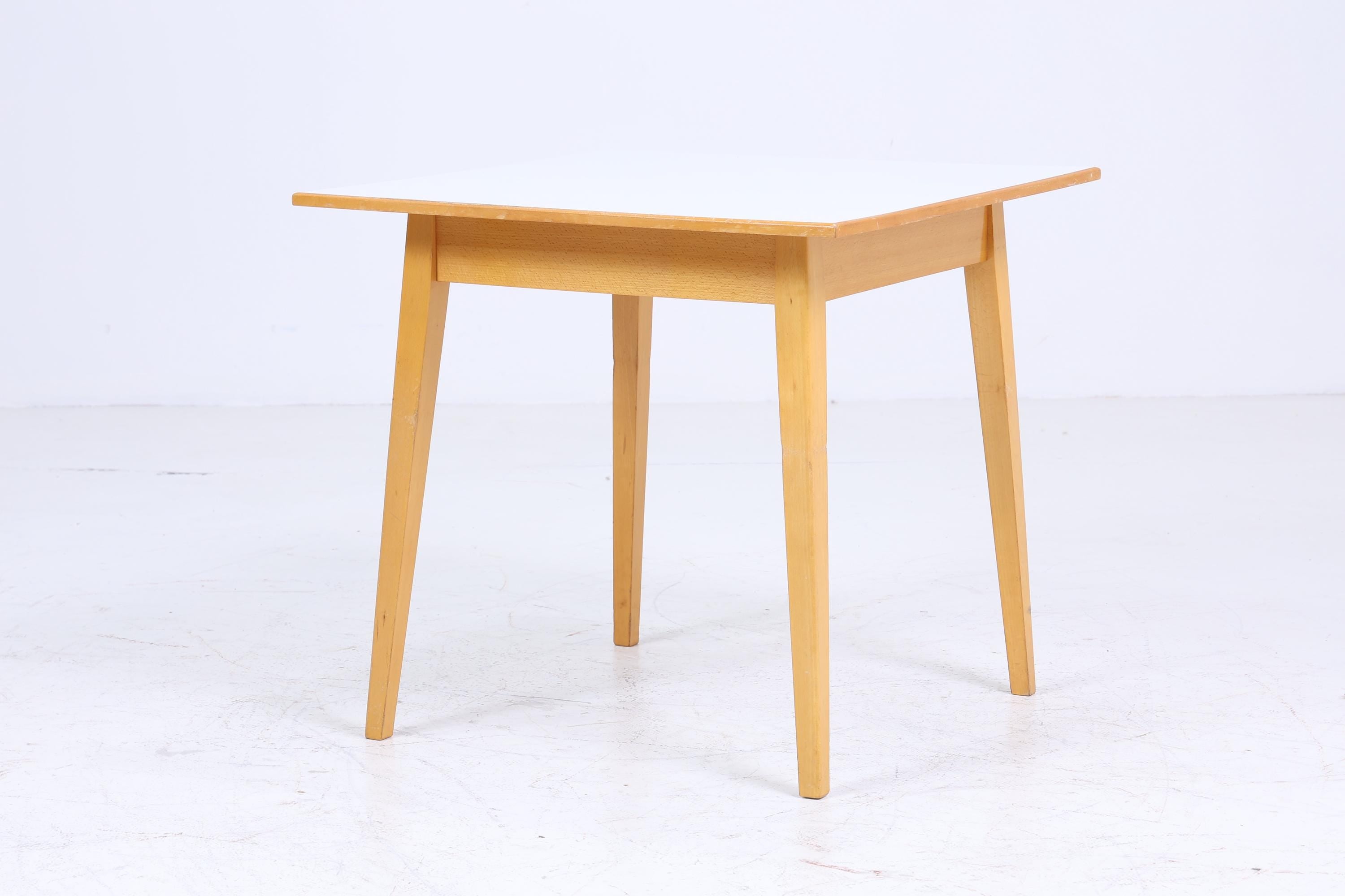Kleiner Vintage Küchentisch 60er Jahre | Mid Century Esstisch Tisch Retro 70er Holz Resopal