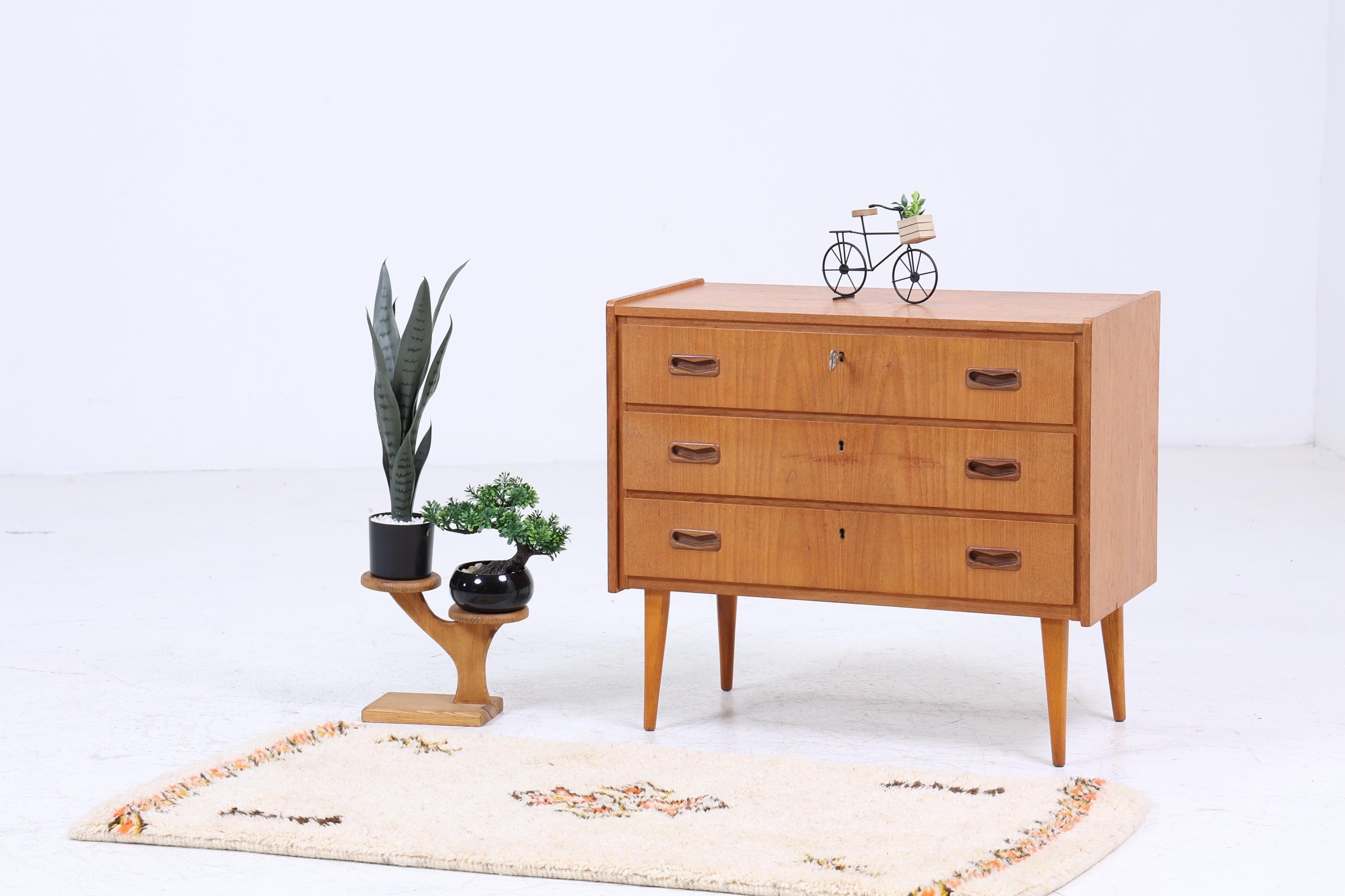 Kleine Vintage Teak Kommode | Mid Century Schubladen Schrank | Retro 60er Jahre Aufbewahrung