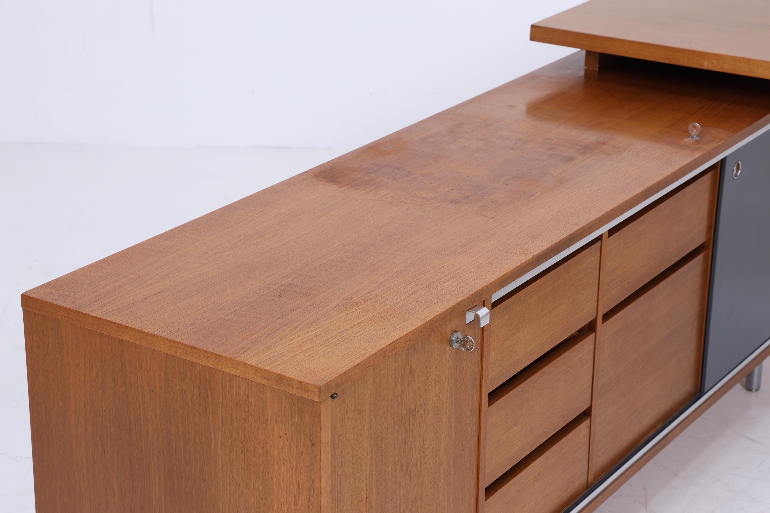 Vintage desk by Hermann Miller for George Nelson | Mid Century work table sideboard free corner retro wood design 60s