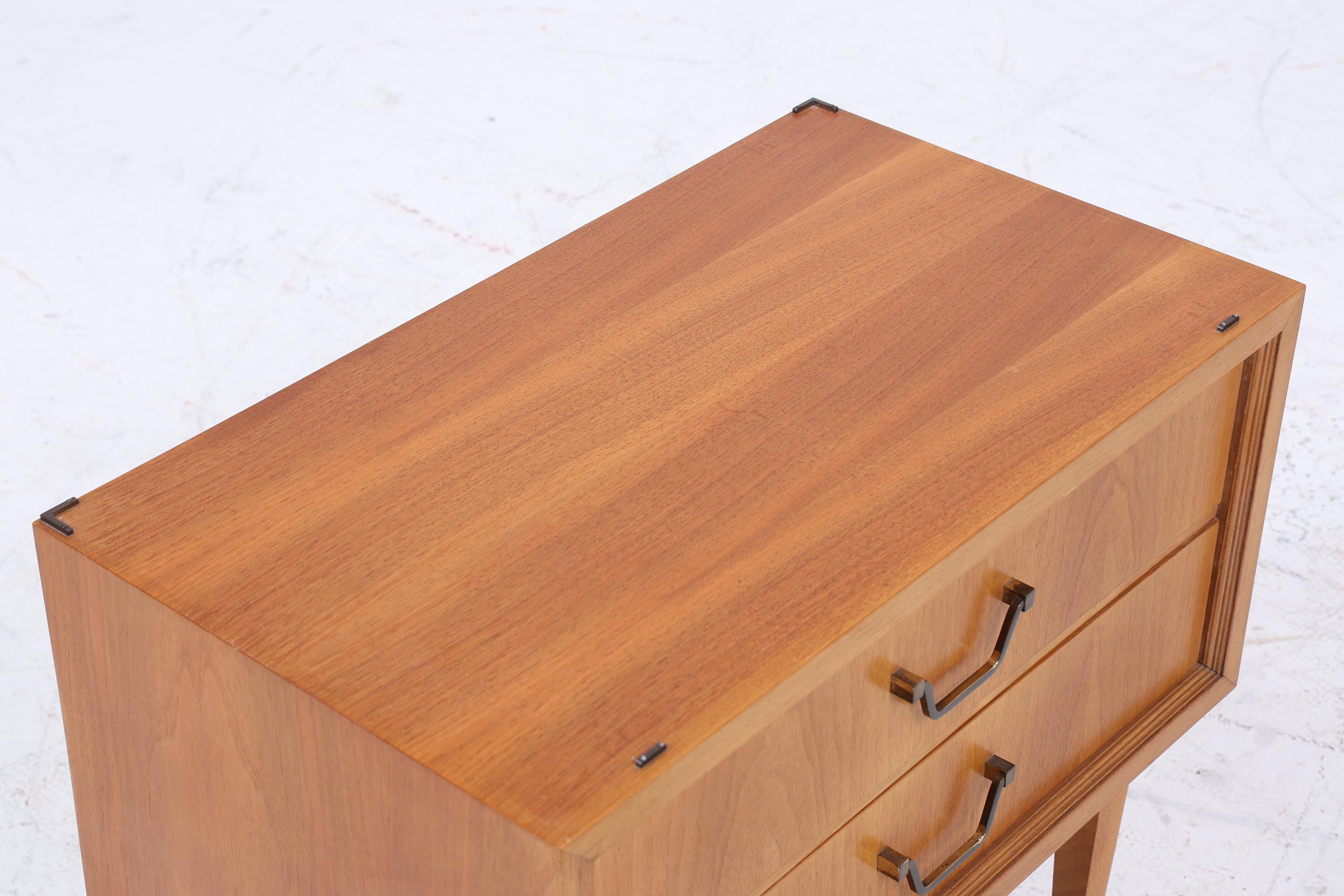Vintage Nachttisch 60er Jahre | Mid Century Mini Kommode Schubladen | Stilvolle 70er Holz Aufbewahrung Schlafzimmer 1/2