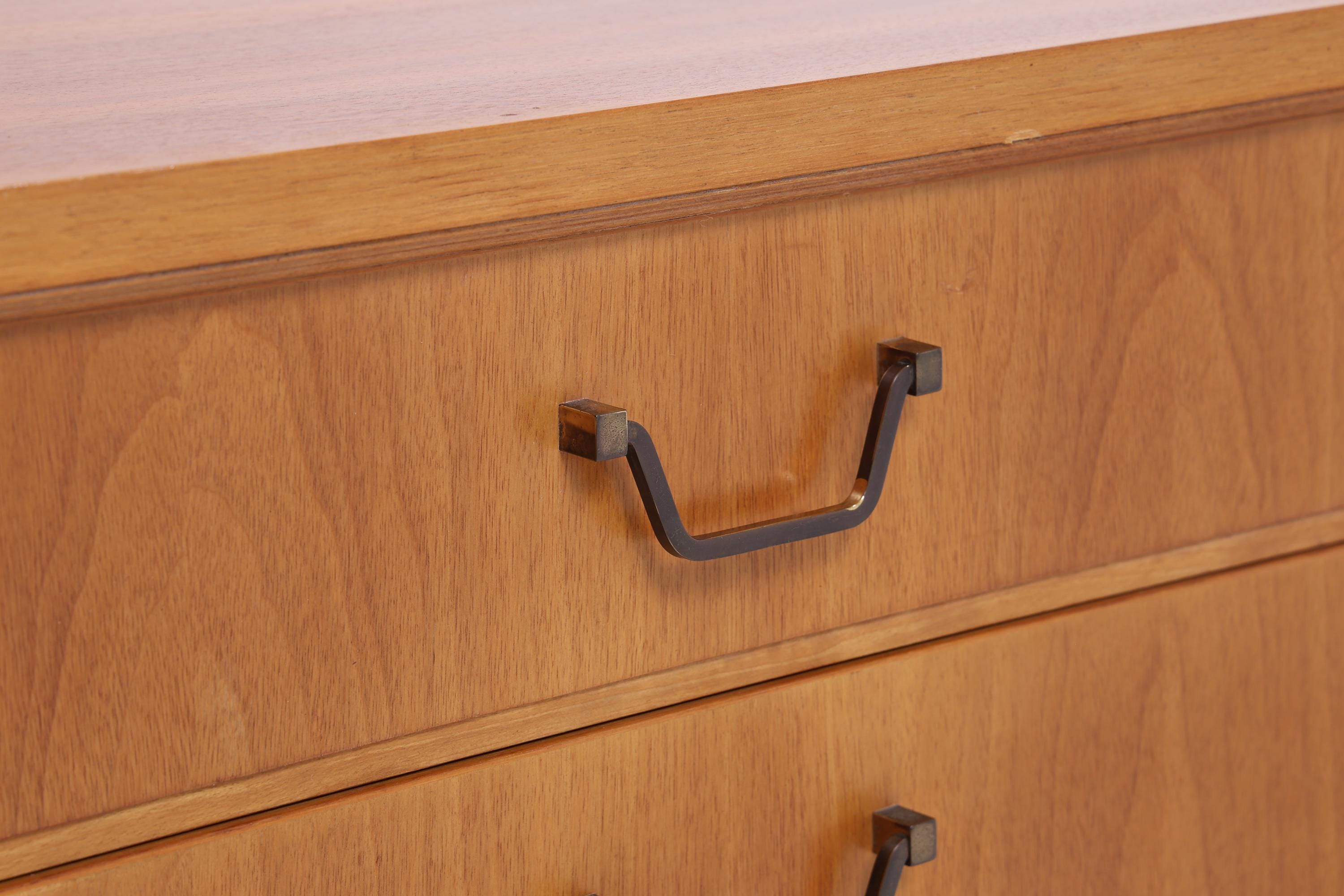 Vintage Nachttisch 60er Jahre | Mid Century Mini Kommode Schubladen | Stilvolle 70er Holz Aufbewahrung Schlafzimmer 1/2
