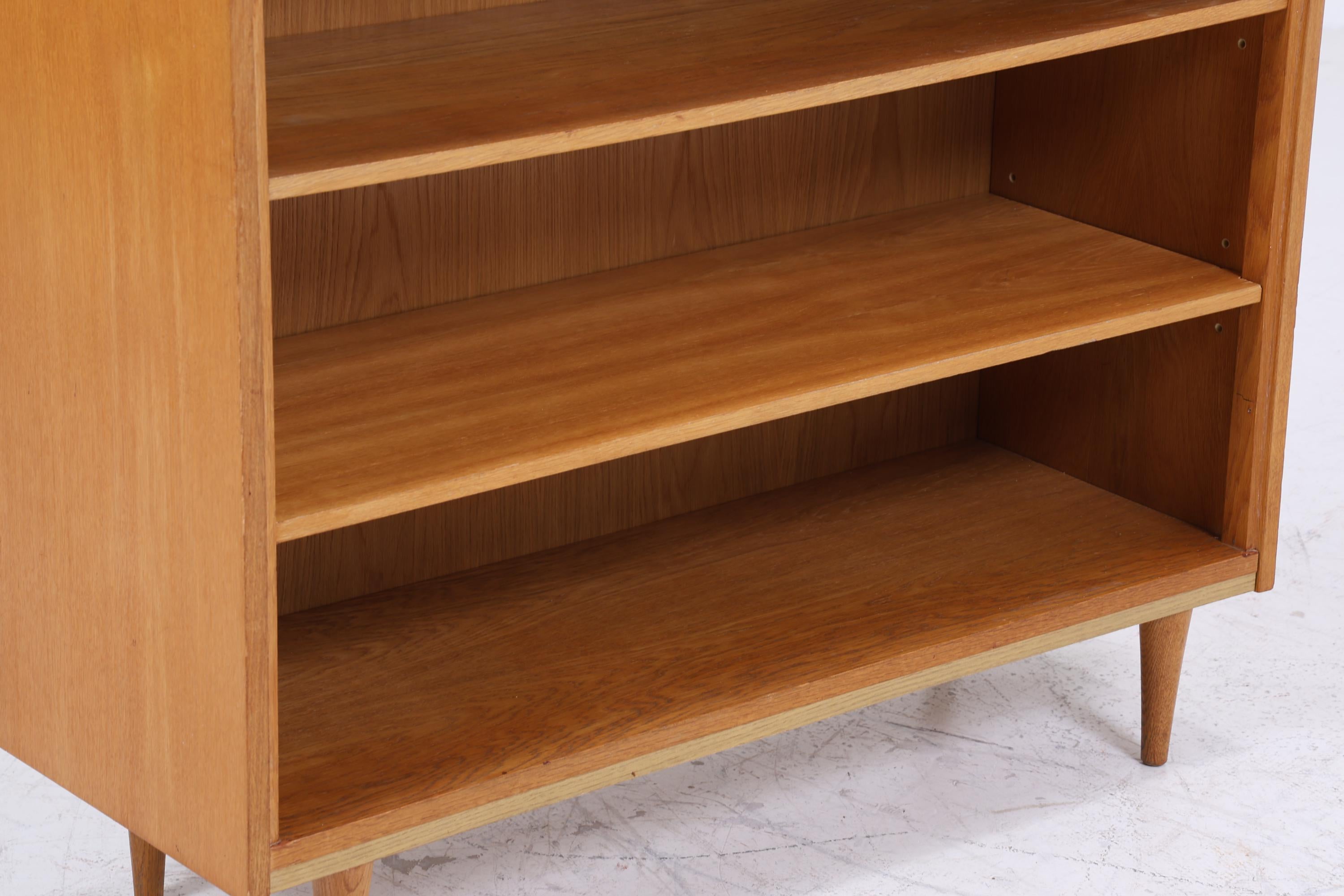 Vintage Hellerau Bücherregal 414/K | Mid Century Schrank aus Eiche | Retro Regal Holz Aufbewahrung