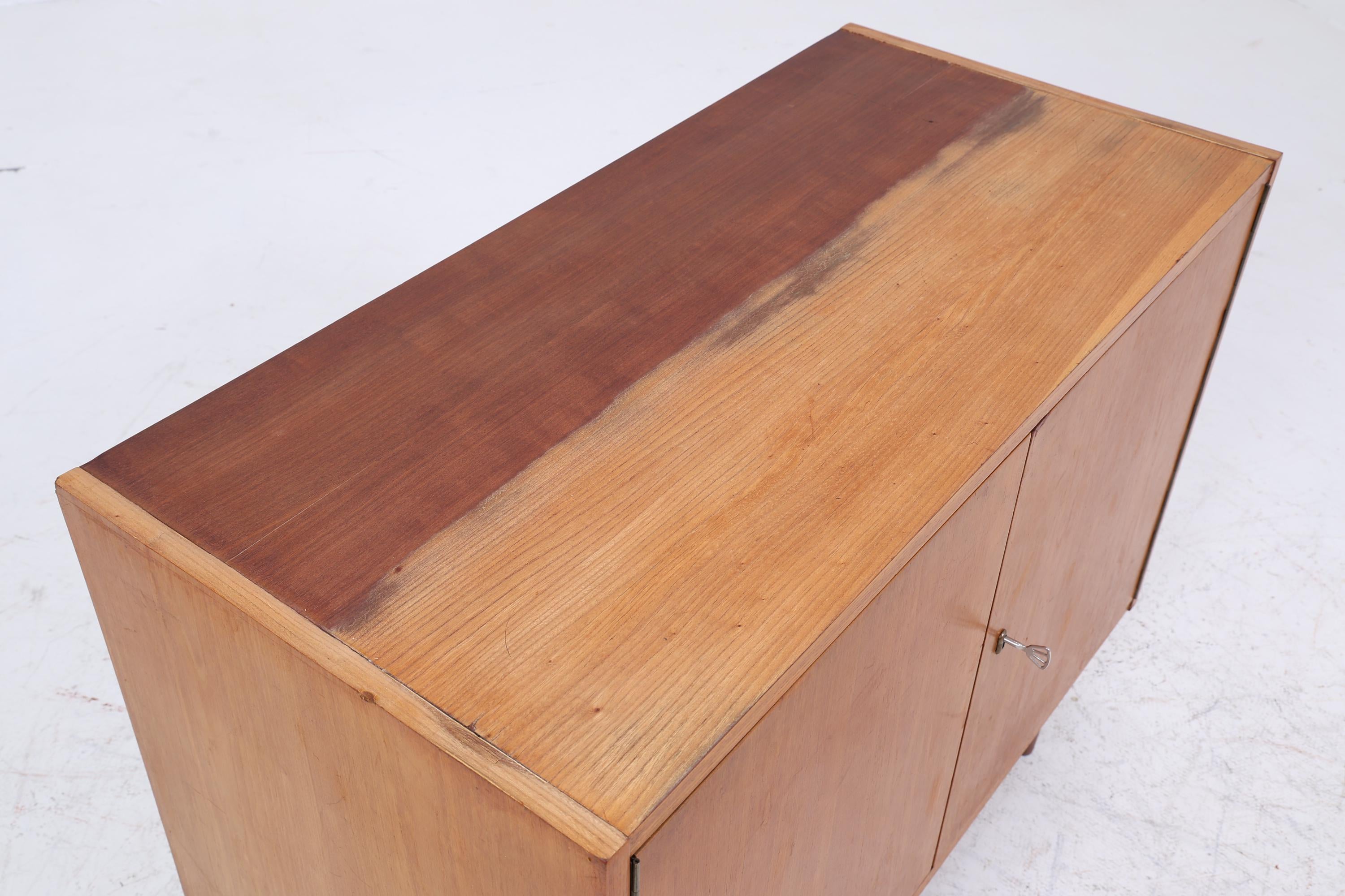 Vintage Kommode 60er Jahre | Mid Century Schrank aus Esche | Retro Holz Aufbewahrung