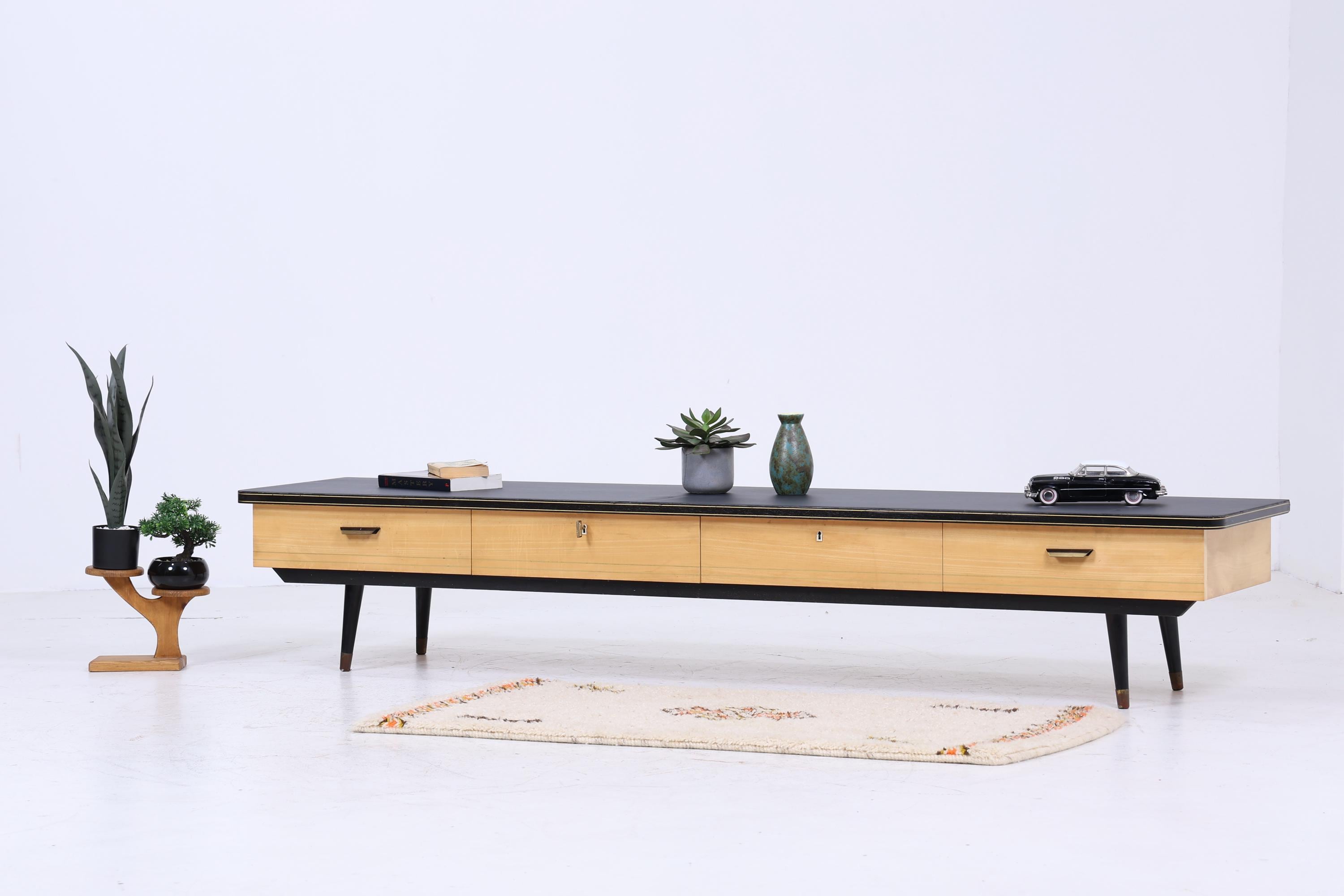 Vintage Lowboard 60er Jahre | Mid Century Sideboard mit Schubladen & Linoleum Oberfläche Retro Holz Aufbewahrung