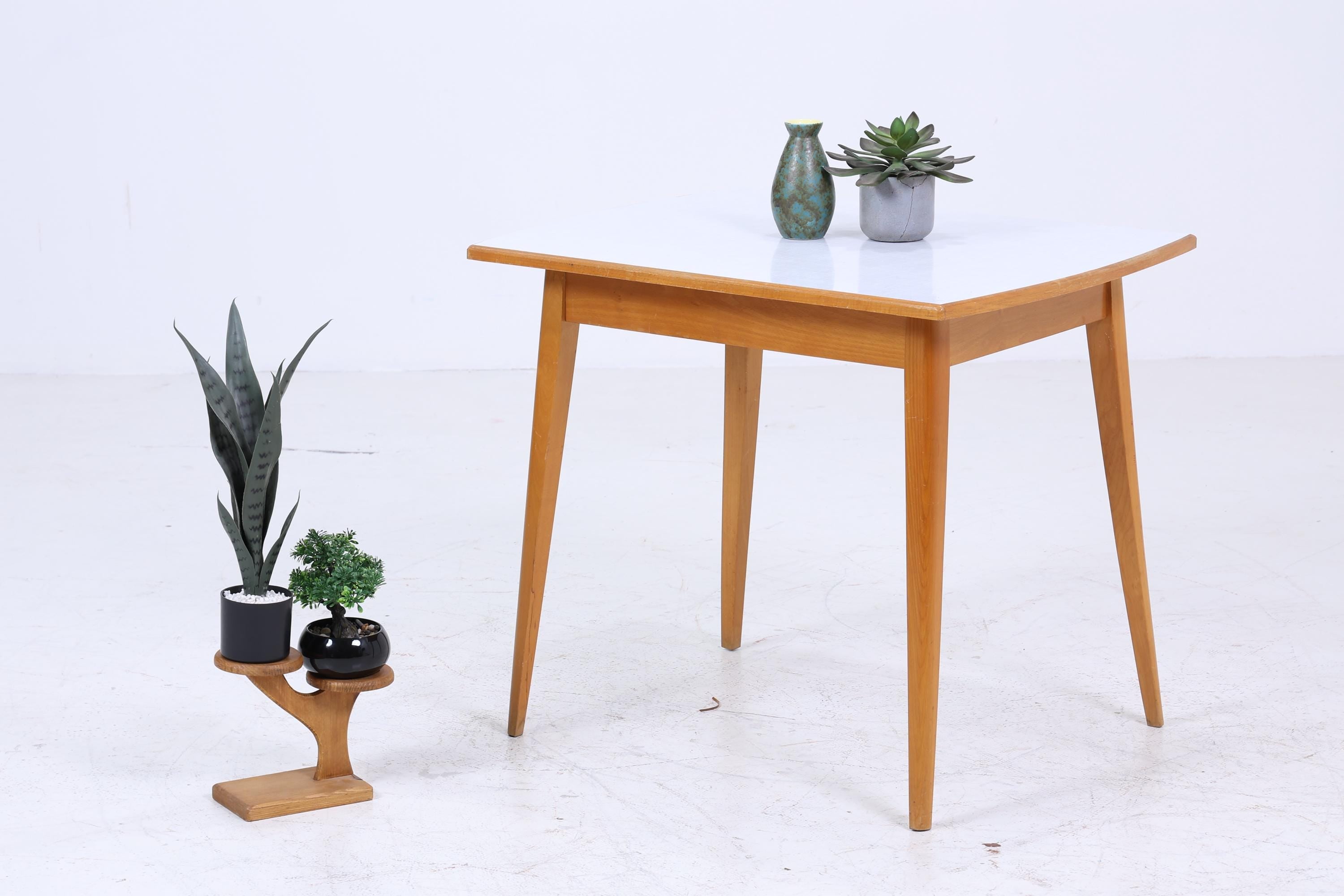 Kleiner Vintage Küchentisch 60er Jahre | Mid Century Esstisch Tisch Retro 70er Holz Resopal