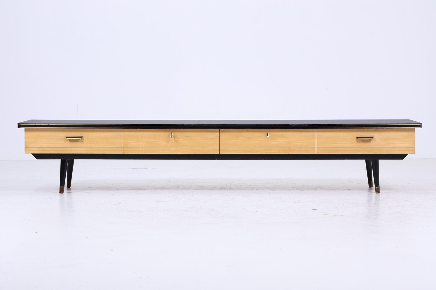 Vintage Lowboard 60er Jahre | Mid Century Sideboard mit Schubladen & Linoleum Oberfläche Retro Holz Aufbewahrung