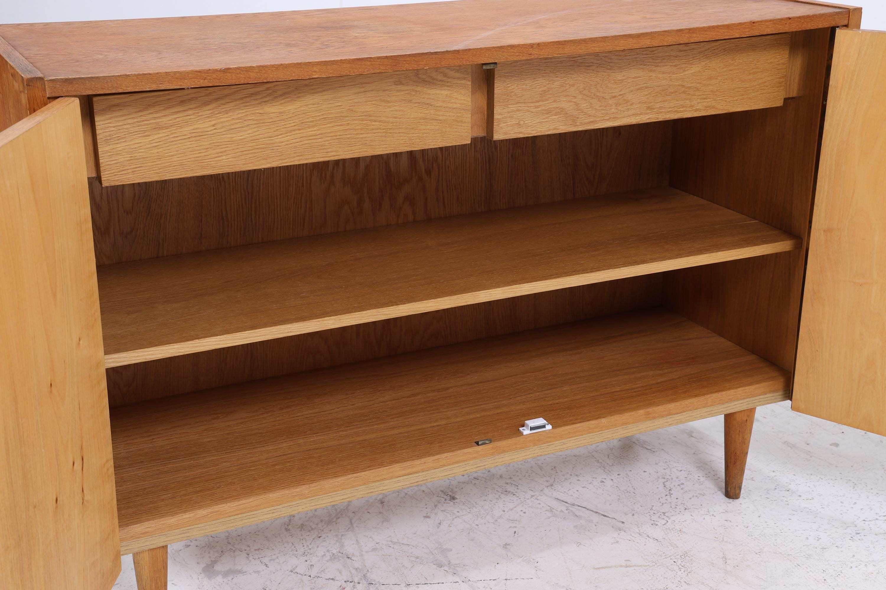 Vintage Hellerau 414/A Anrichte aus Eiche | Mid Century Kommode Schubladen Schrank | Holz Aufbewahrung