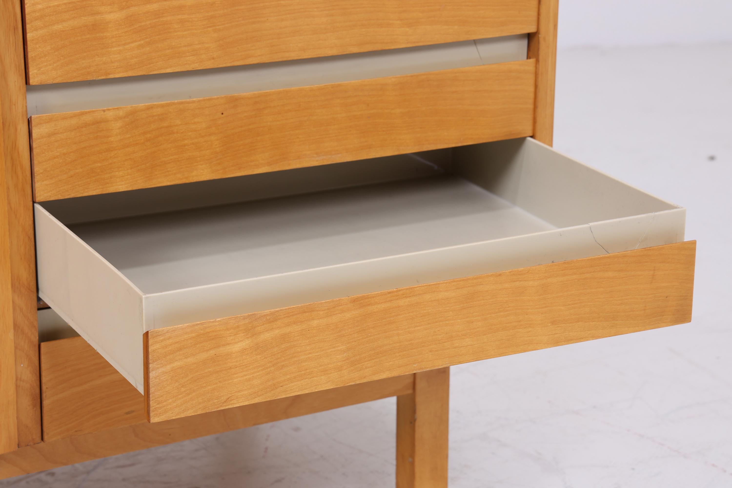 Schöner Hellerau Wäscheschrank 794/1a 60er Jahre | Mid Century Kleiderschrank Fächerschrank aus Eiche Retro 70er