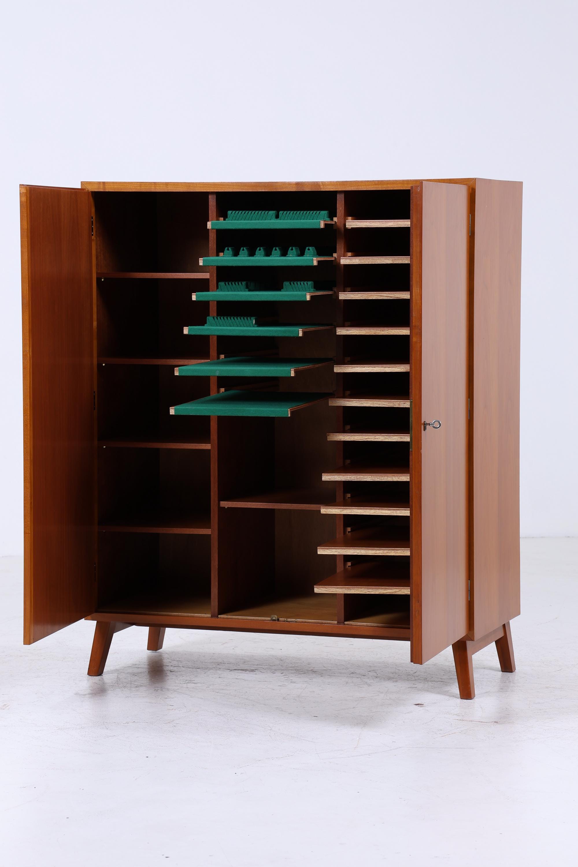 Zeitloser Vintage Schrank 60er Jahre | Mid Century Wäscheschrank Schubladen Fächerschrank Holz Retro Aufbewahrung