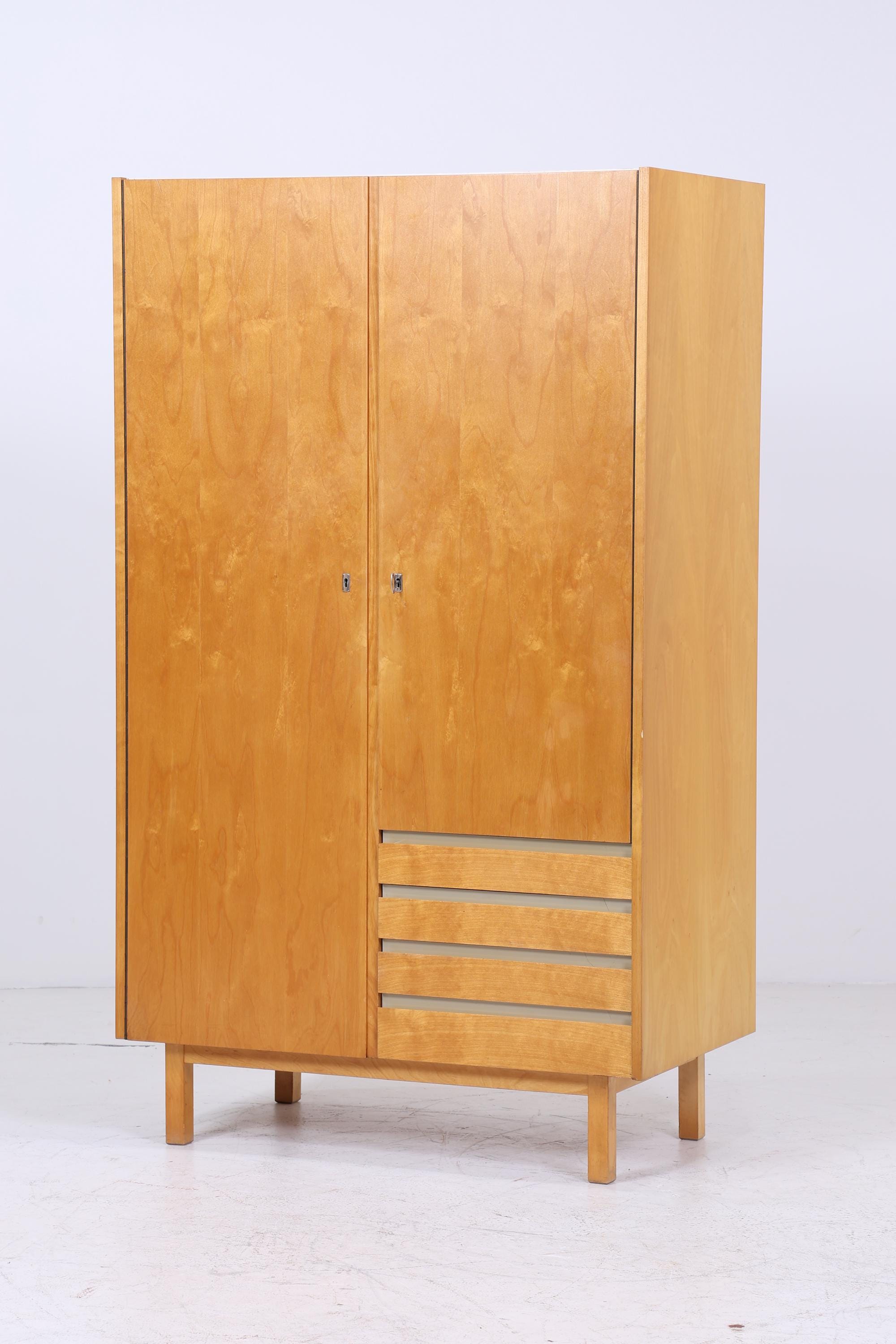 Schöner Hellerau Wäscheschrank 794/1a 60er Jahre | Mid Century Kleiderschrank Fächerschrank aus Eiche Retro 70er