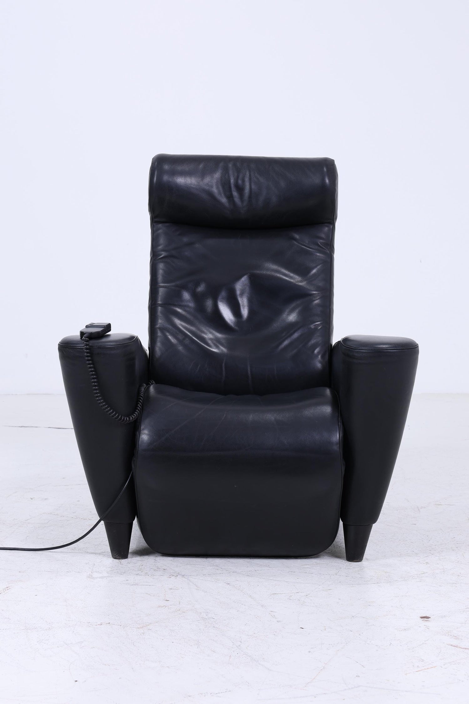 Vintage Leder Sessel mit elektrischer Verstellfunktion | Retro Chair Sessel Schwarz