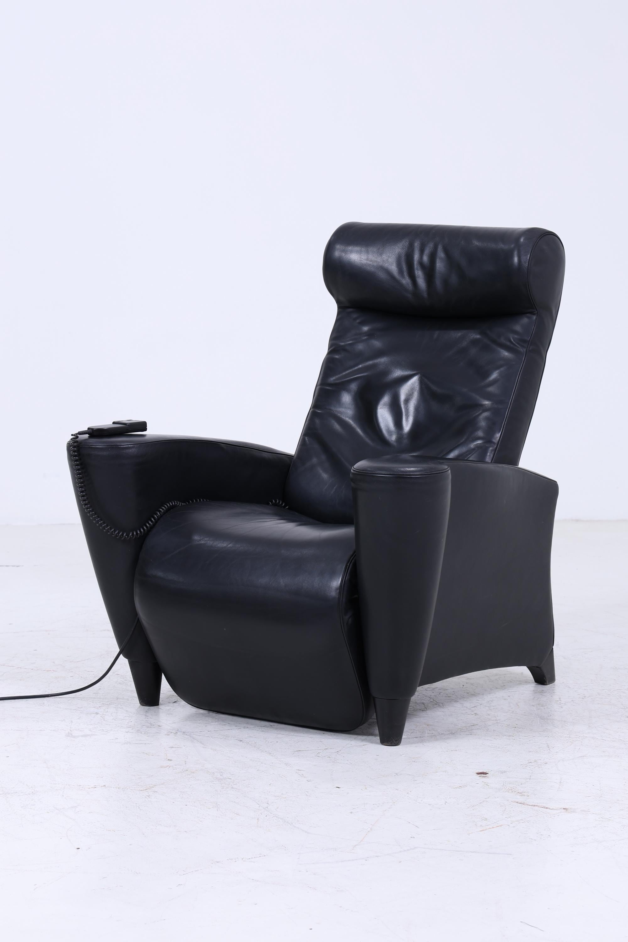 Vintage Leder Sessel mit elektrischer Verstellfunktion | Retro Chair Sessel Schwarz