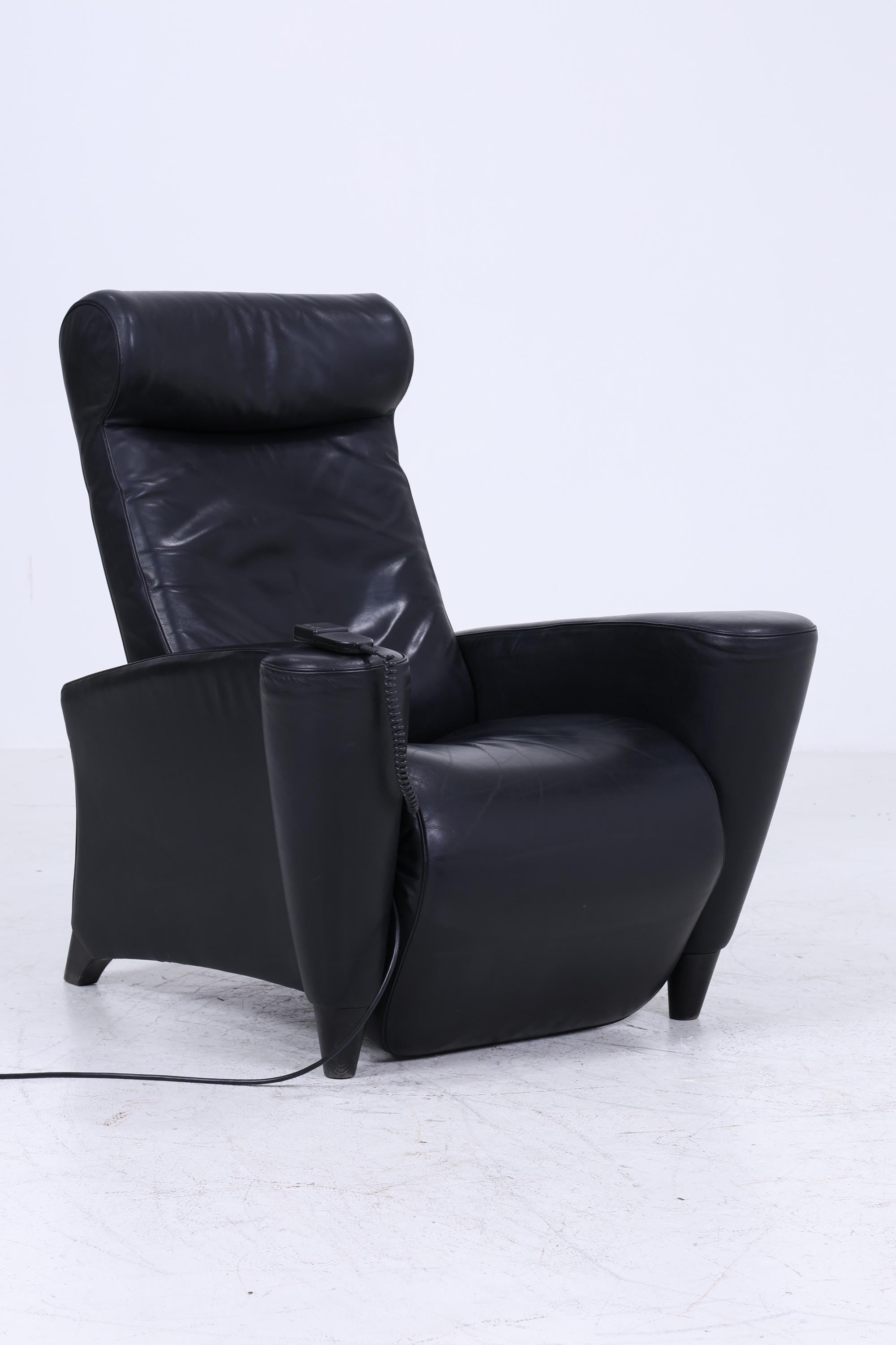 Vintage Leder Sessel mit elektrischer Verstellfunktion | Retro Chair Sessel Schwarz