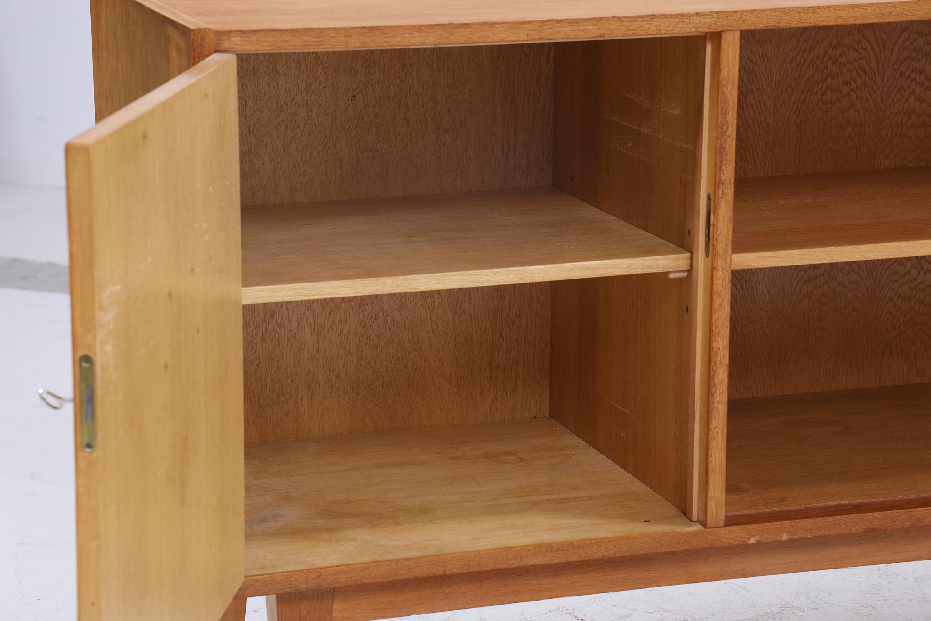 Hellerau 602 / M Sideboard 60er Jahre | Mid Century Schubladen Anrichte Schrank Helle Eiche Franz Ehrlich Design Retro 70er