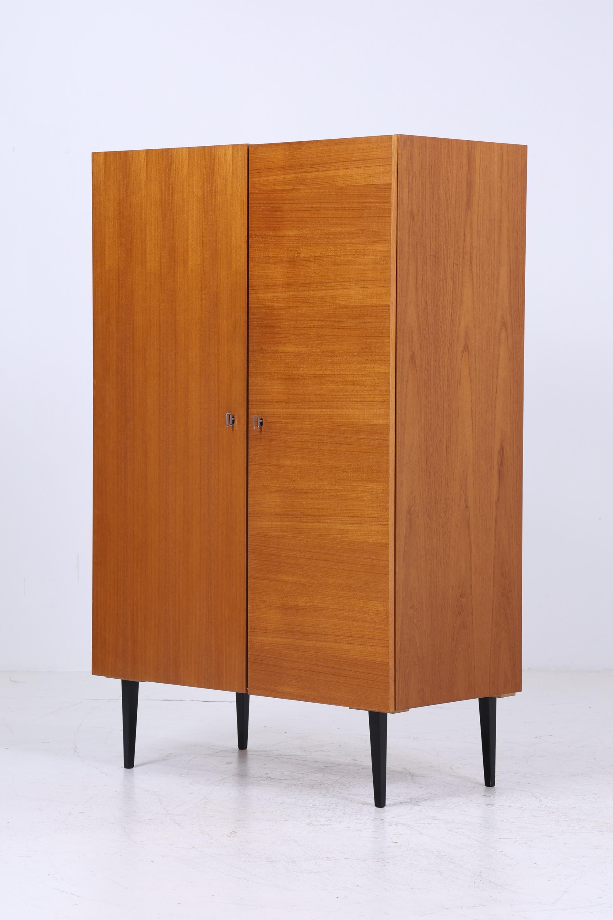 Vintage Teak Kleiderschrank | Mid Century Wäscheschrank | 60er Jahre Schrank | mit 2 Kleiderstangen