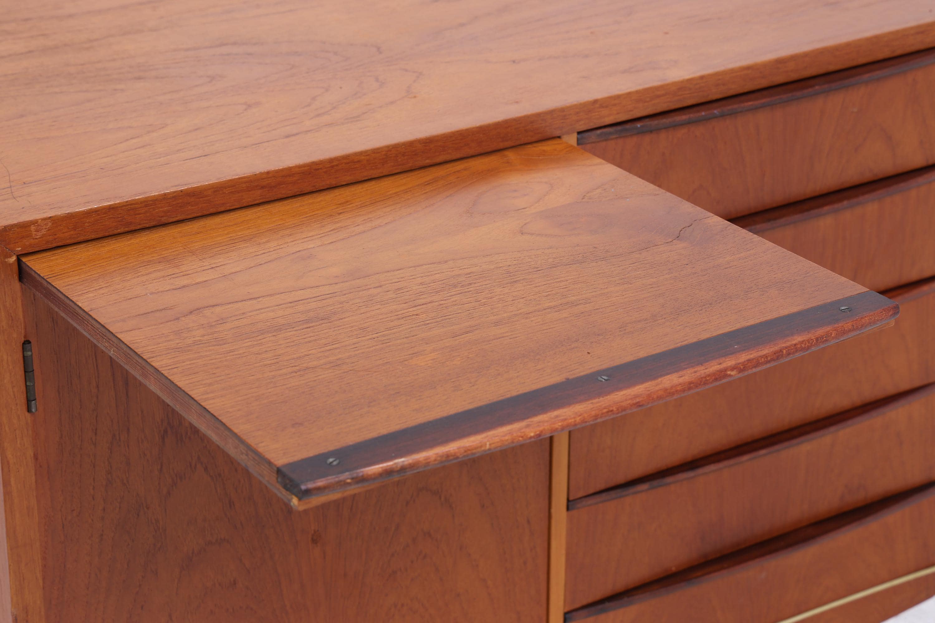 Vintage Teak Kommode mit ausziehbarer Schreibplatte | Mid Century Schubladen Schrank Holz Aufbewahrung 60er Jahre