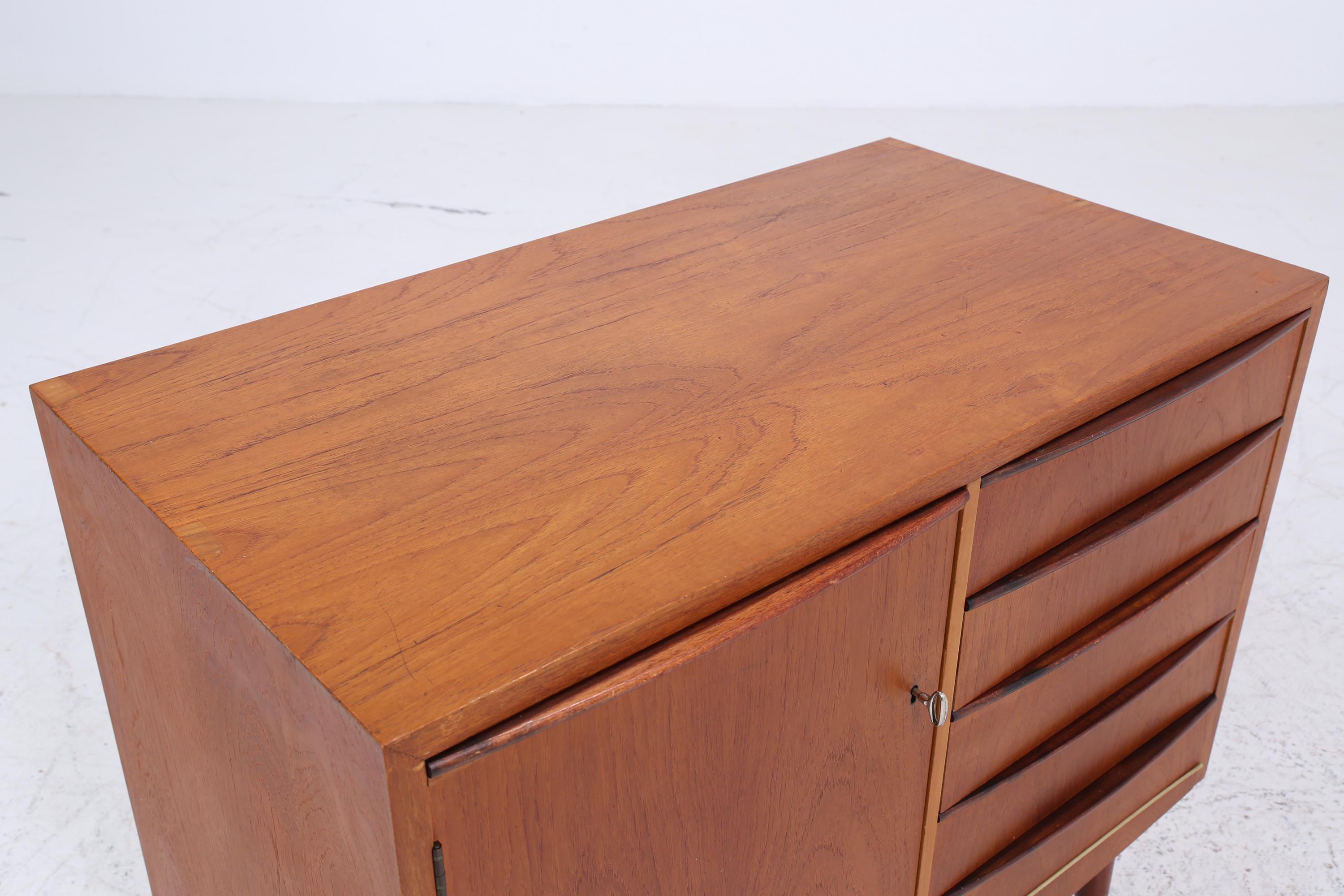 Vintage Teak Kommode mit ausziehbarer Schreibplatte | Mid Century Schubladen Schrank Holz Aufbewahrung 60er Jahre