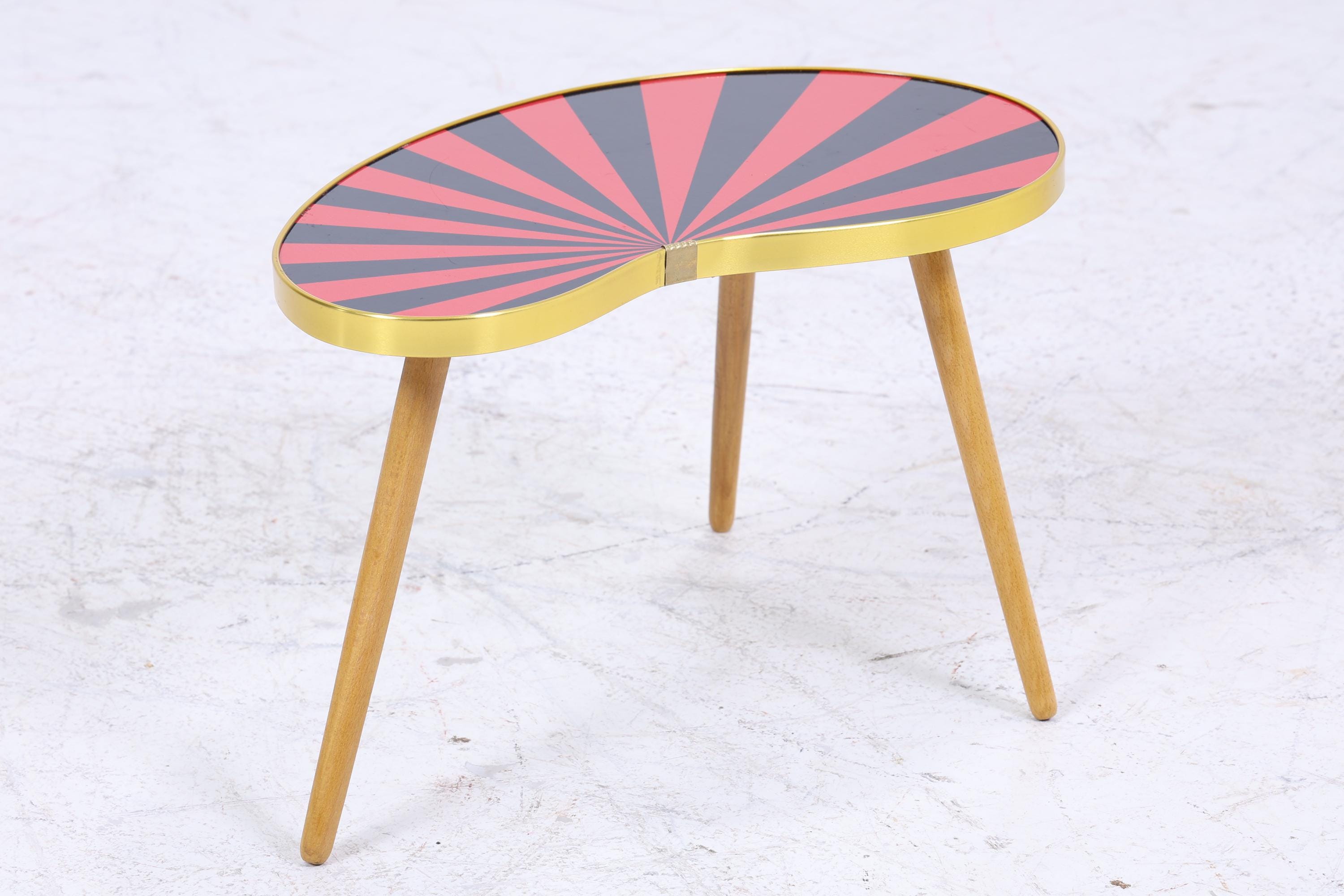 Vintage Nierentisch mit Muster | Mid Century Blumentisch | Beistelltische Schwarz Rot 60er Jahre