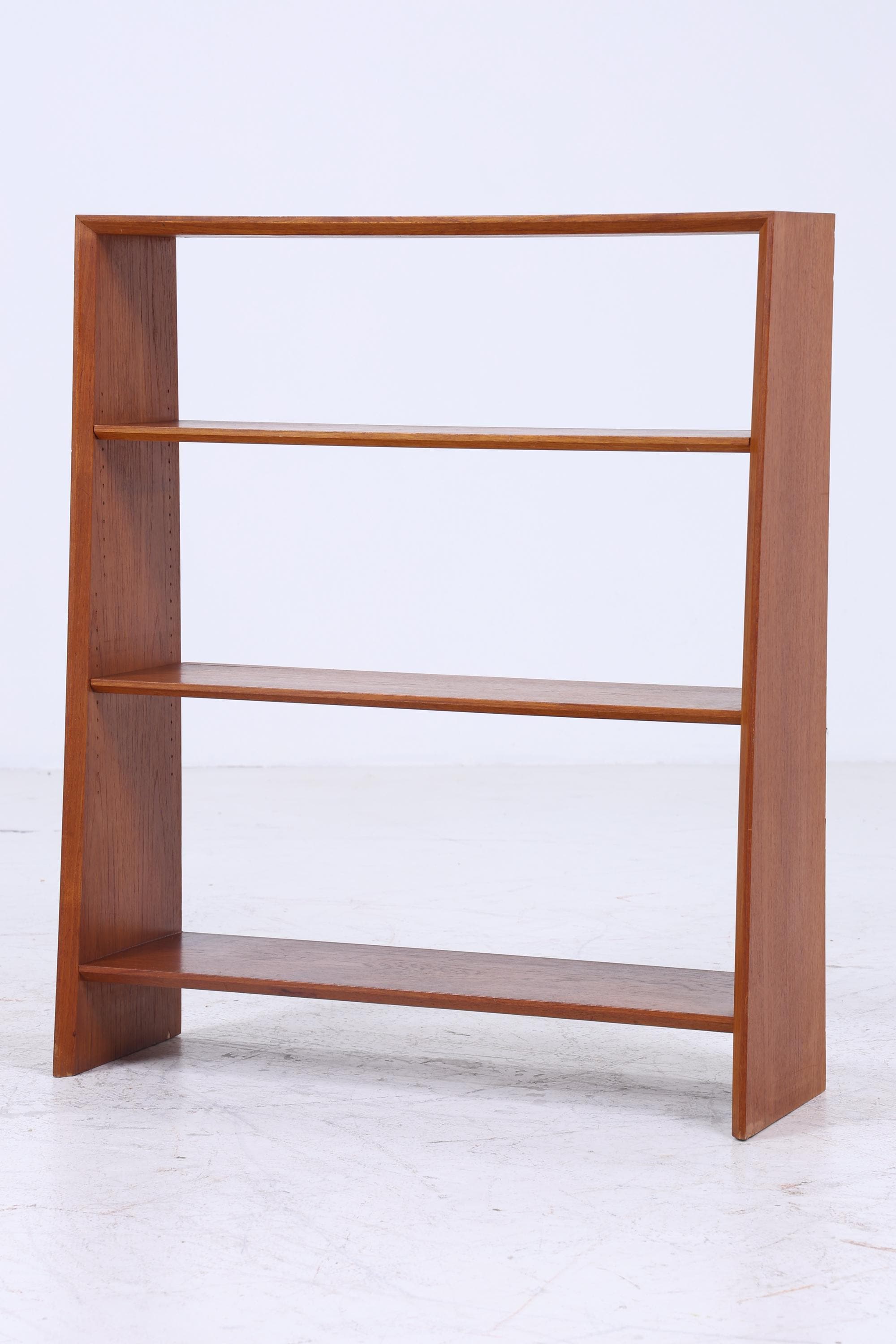 Kleines Vintage Teak Bücherregal | Mid Century Regal | 60er Retro Holz Aufbewahrung