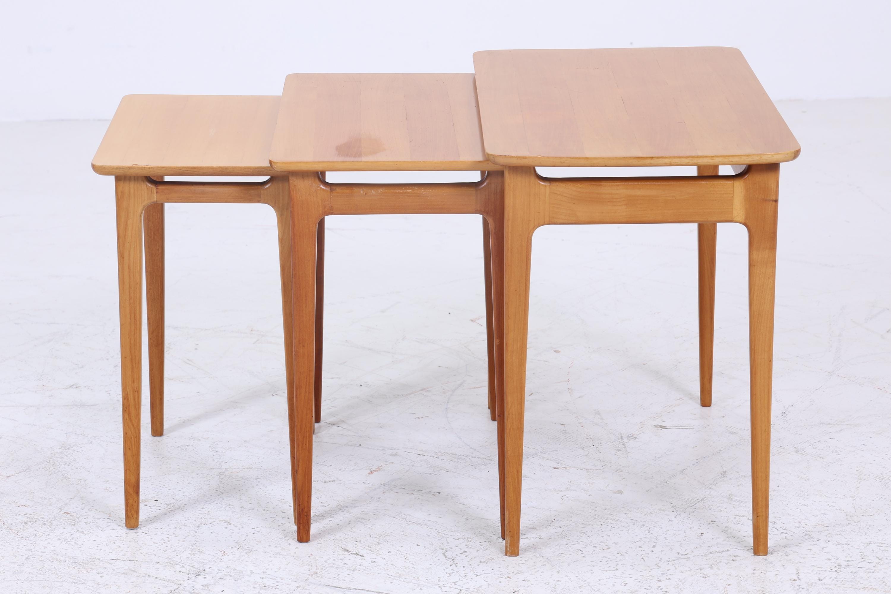 Vintage Satztische 60er Jahre | Mid Century Couchtische | 3 Beistelltische 60er Jahre Eckig Holz