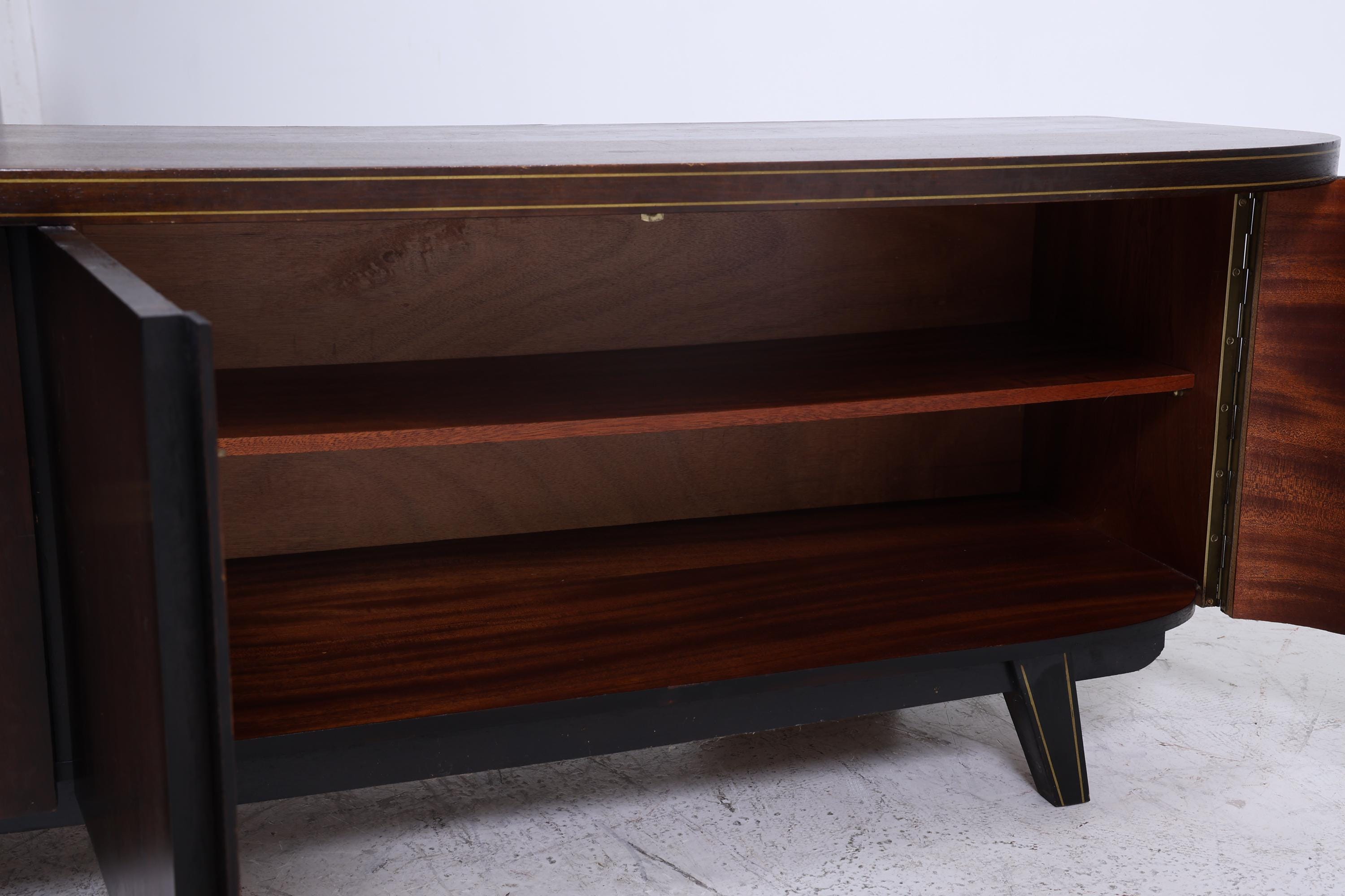 Dunkles Vintage Lowboard 60er Jahre | Mid Century Sideboard mit Fächern Retro Dunkel Holz